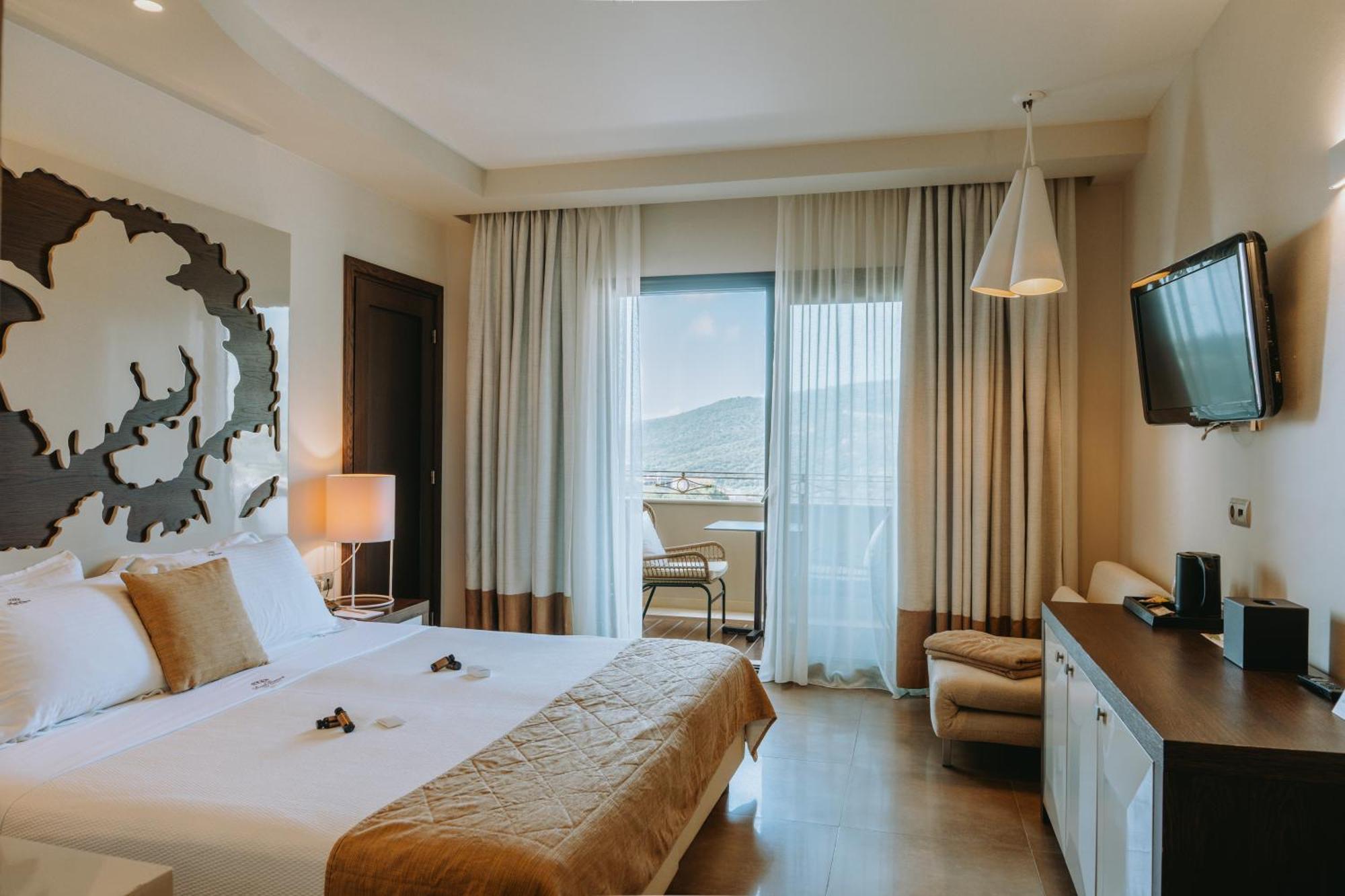 Superior Double Room Partial Sea View