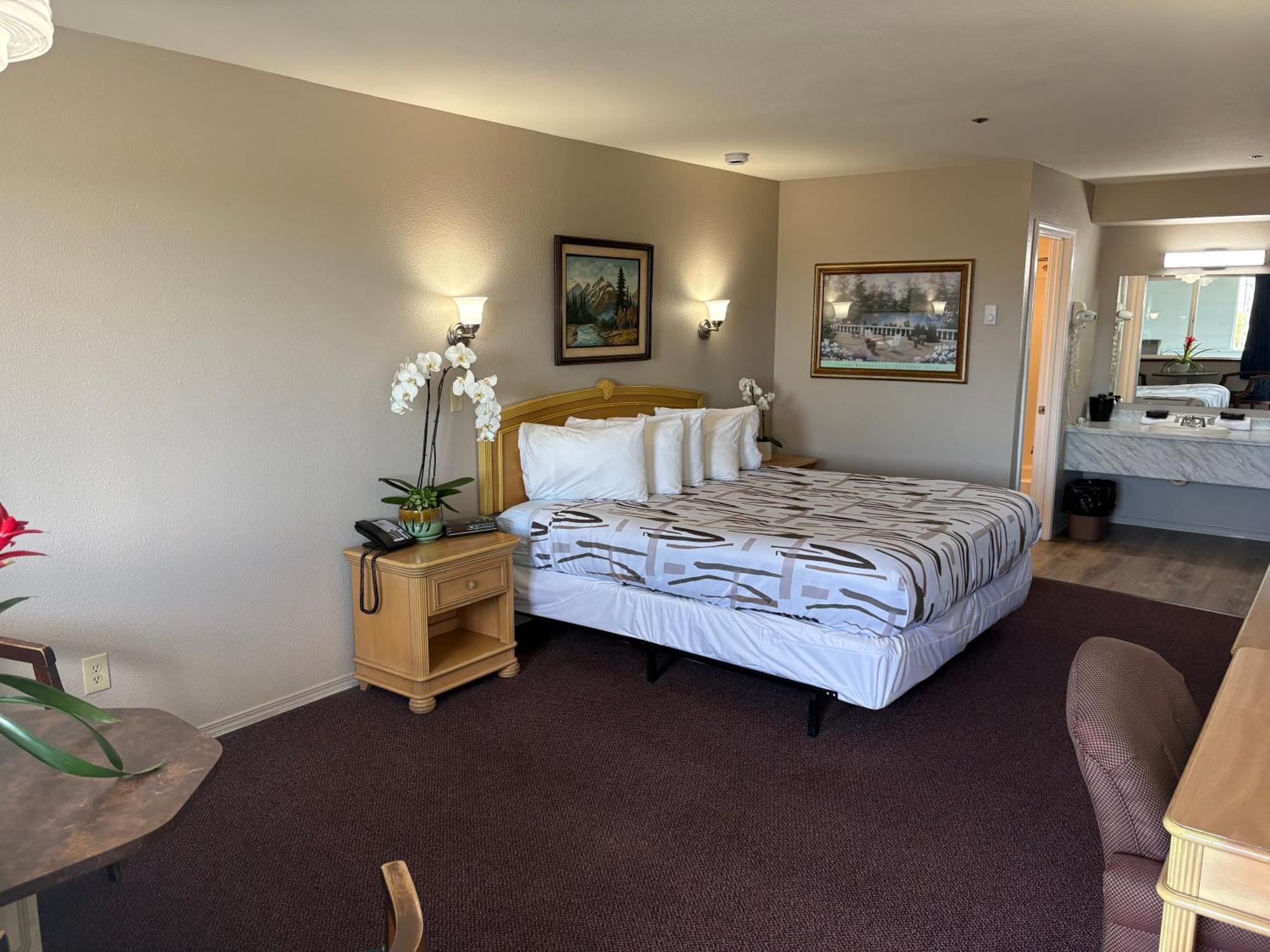Standard King Room