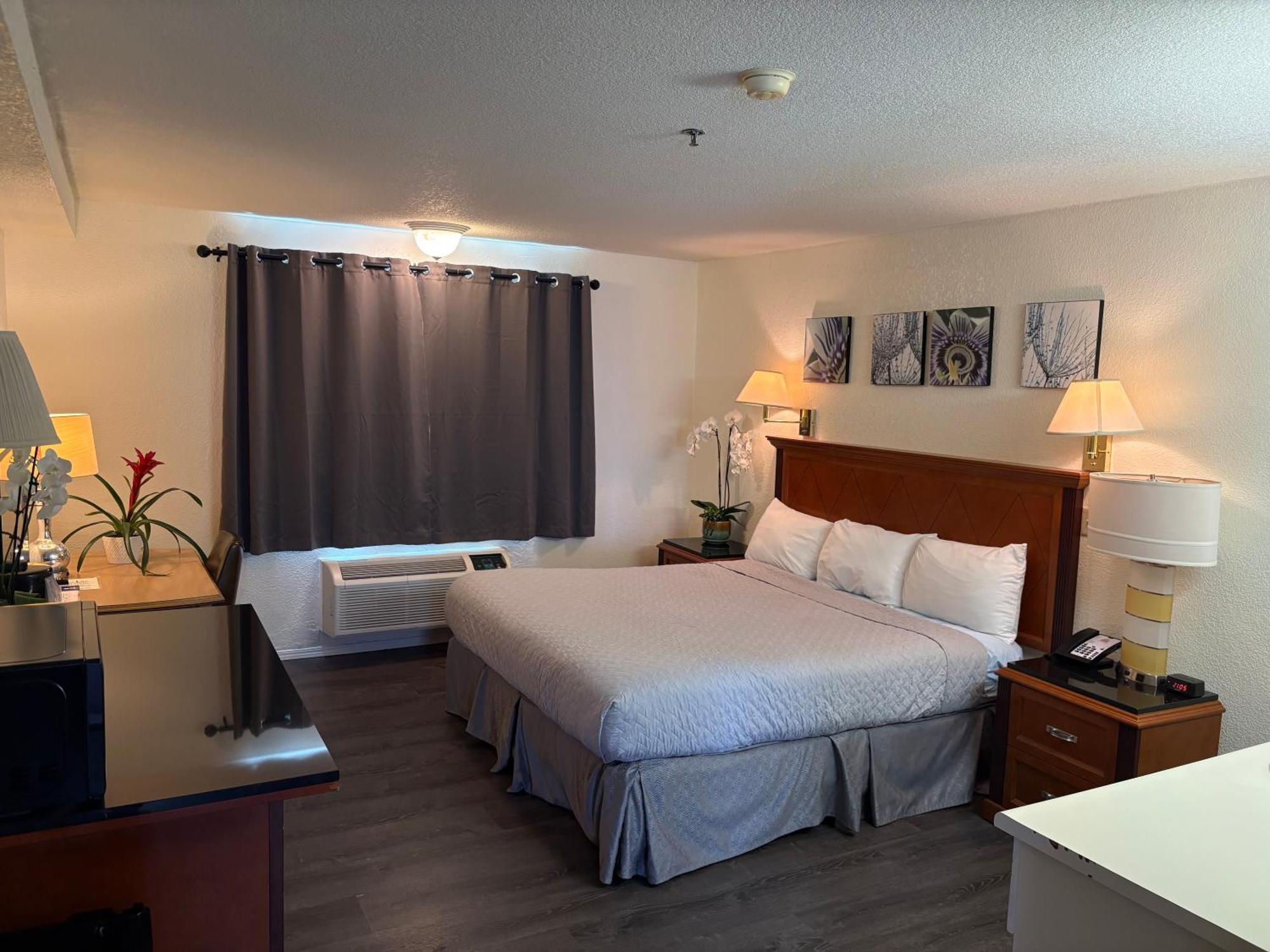 Superior King Room