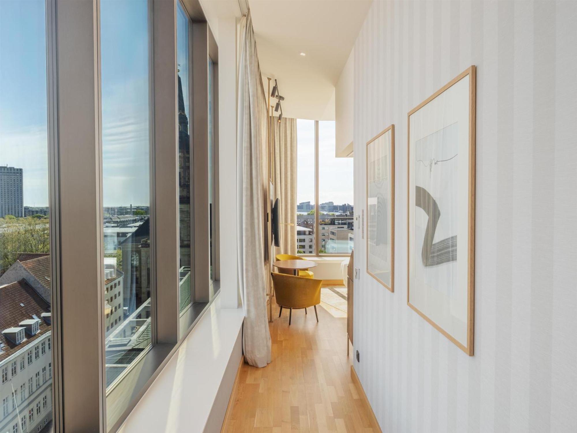 Premium Corner Room