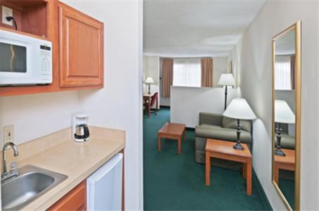 Standard King Room with Mobility Accessible Roll-In Shower