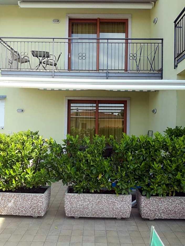 Two-Bedroom Apartment Terrace Lake View