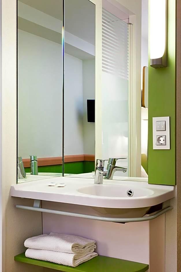 Quarto com 2 Camas de Solteiro
