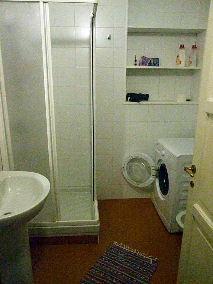 Double Room Private Bathroom