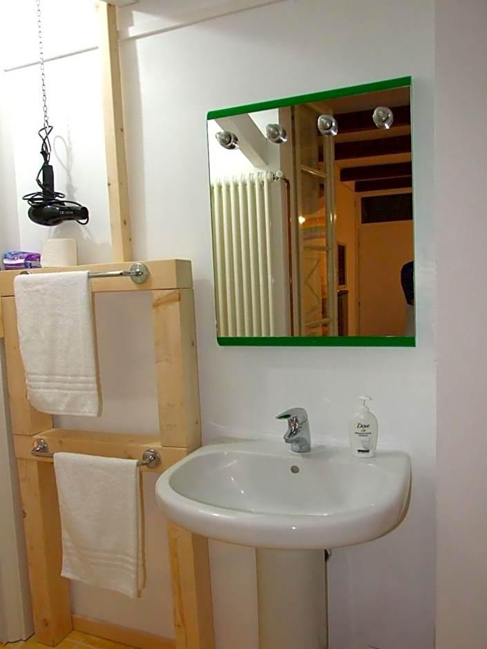 Triple Room Private Bathroom