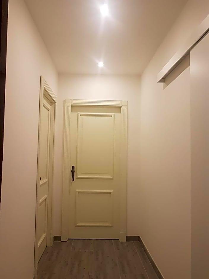 Double or Twin Room Private Bathroom