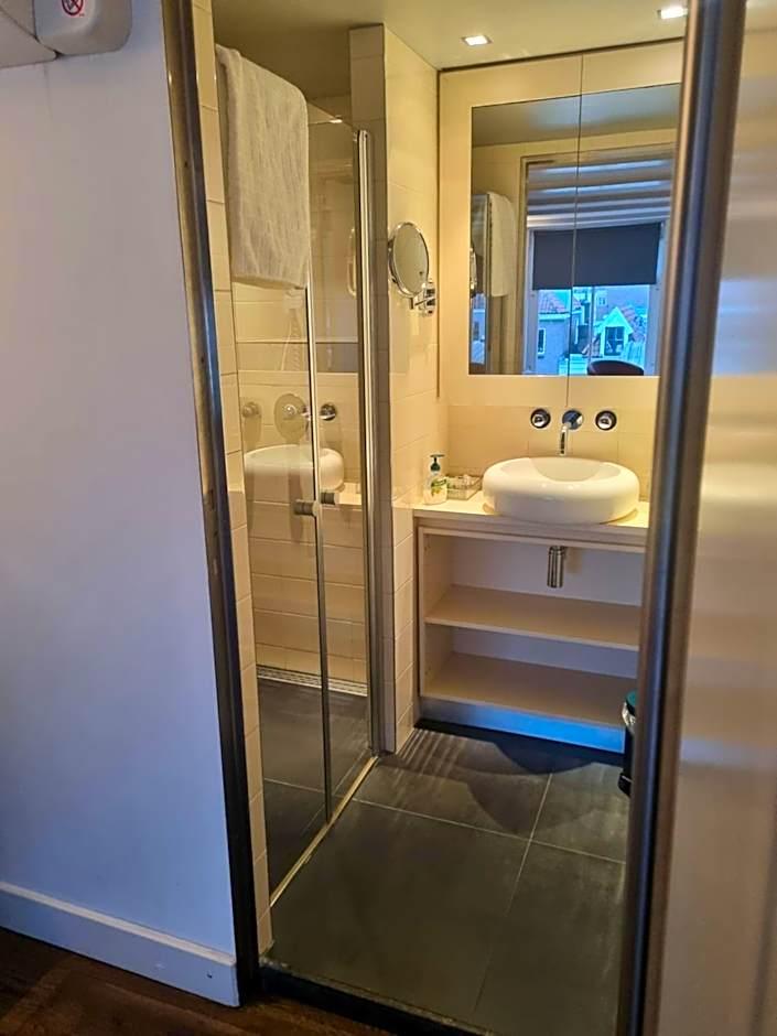 Standard Double Room External Toilet