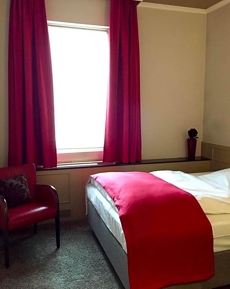 King Size Single Room