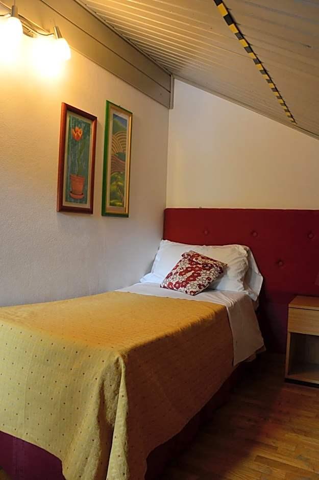 Basic Triple Room