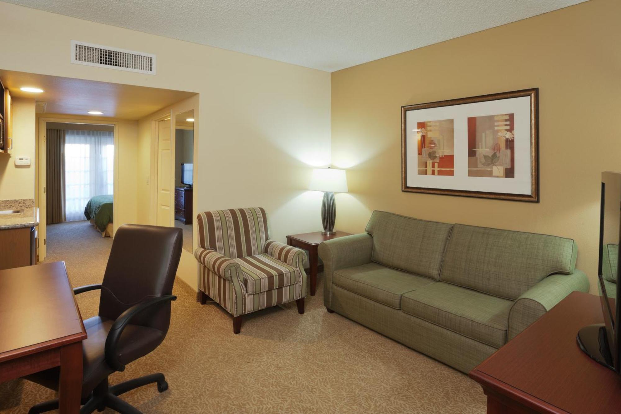 One-Bedroom King Suite