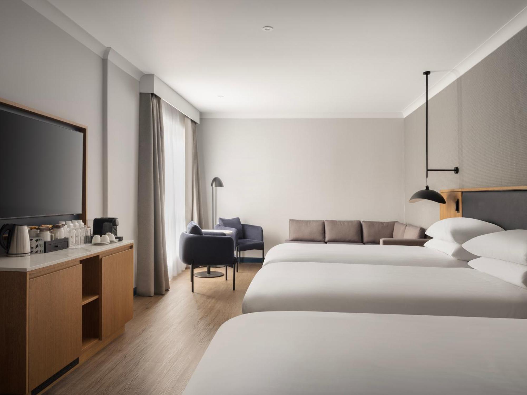 Family Queen Room Two Twin Beds