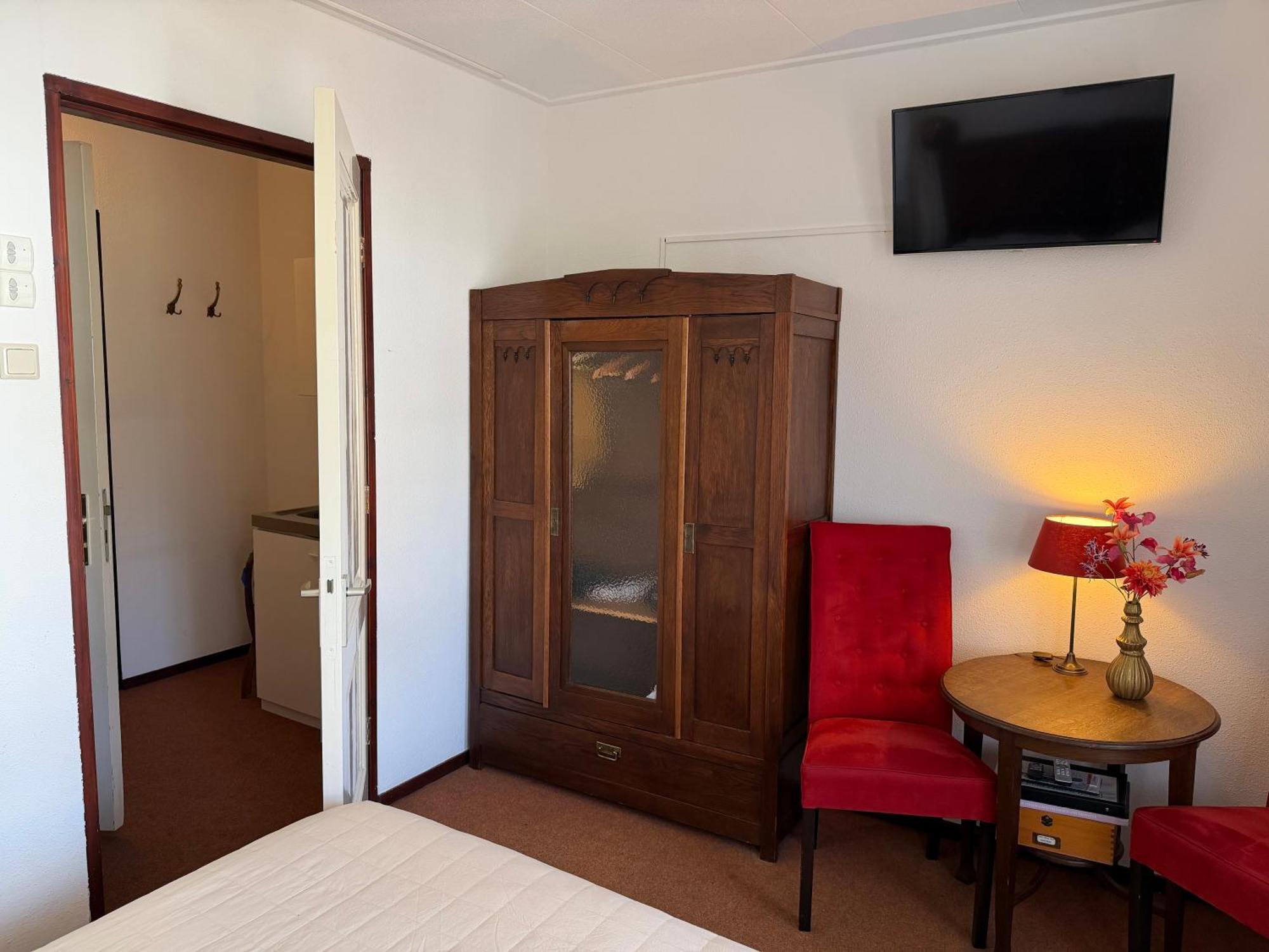 Standard Double Room Bath