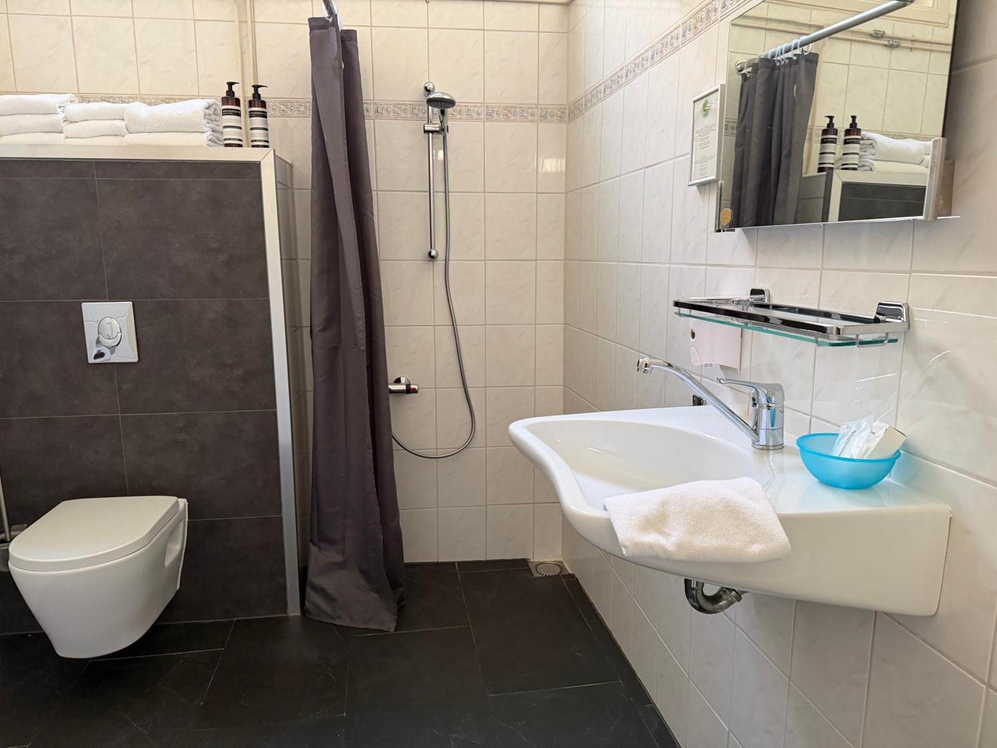 Double Room Private External Bathroom