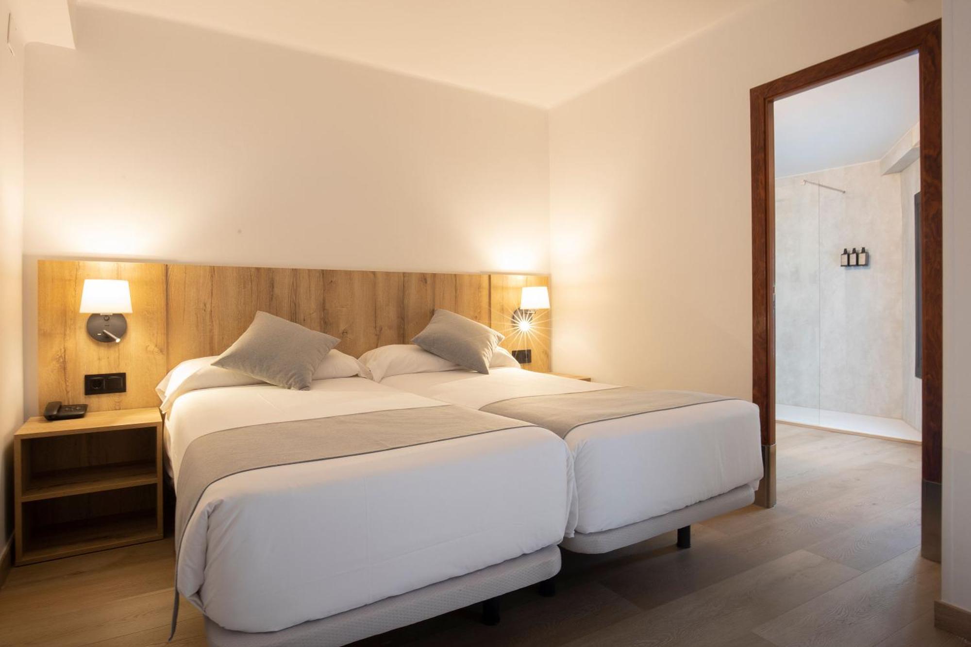 Interior Double Room