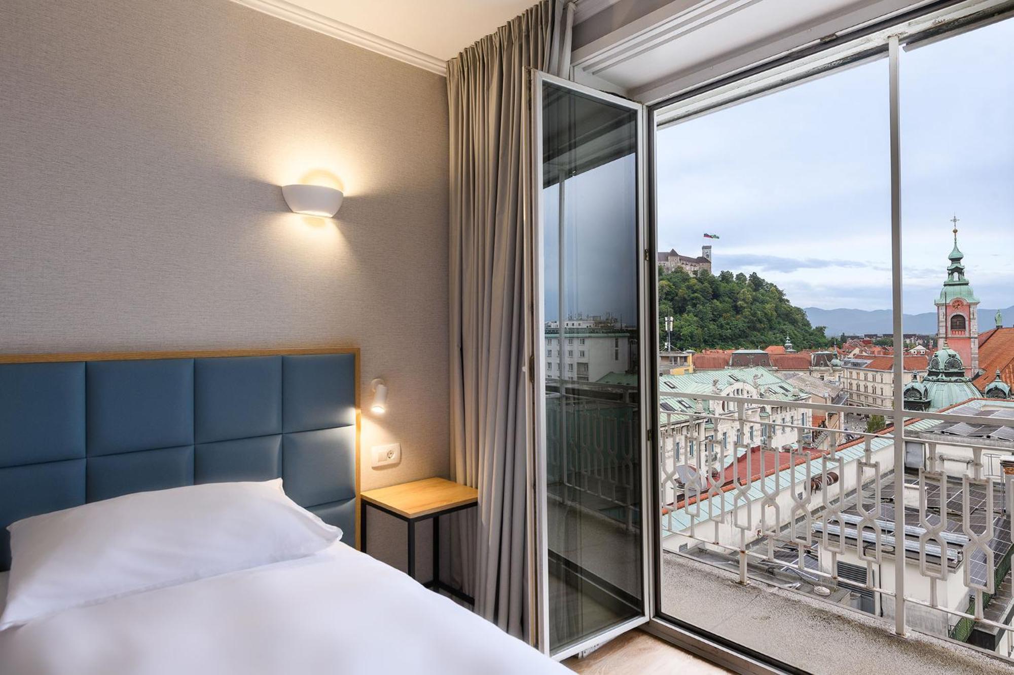 Superior Double or Twin Room Castle View