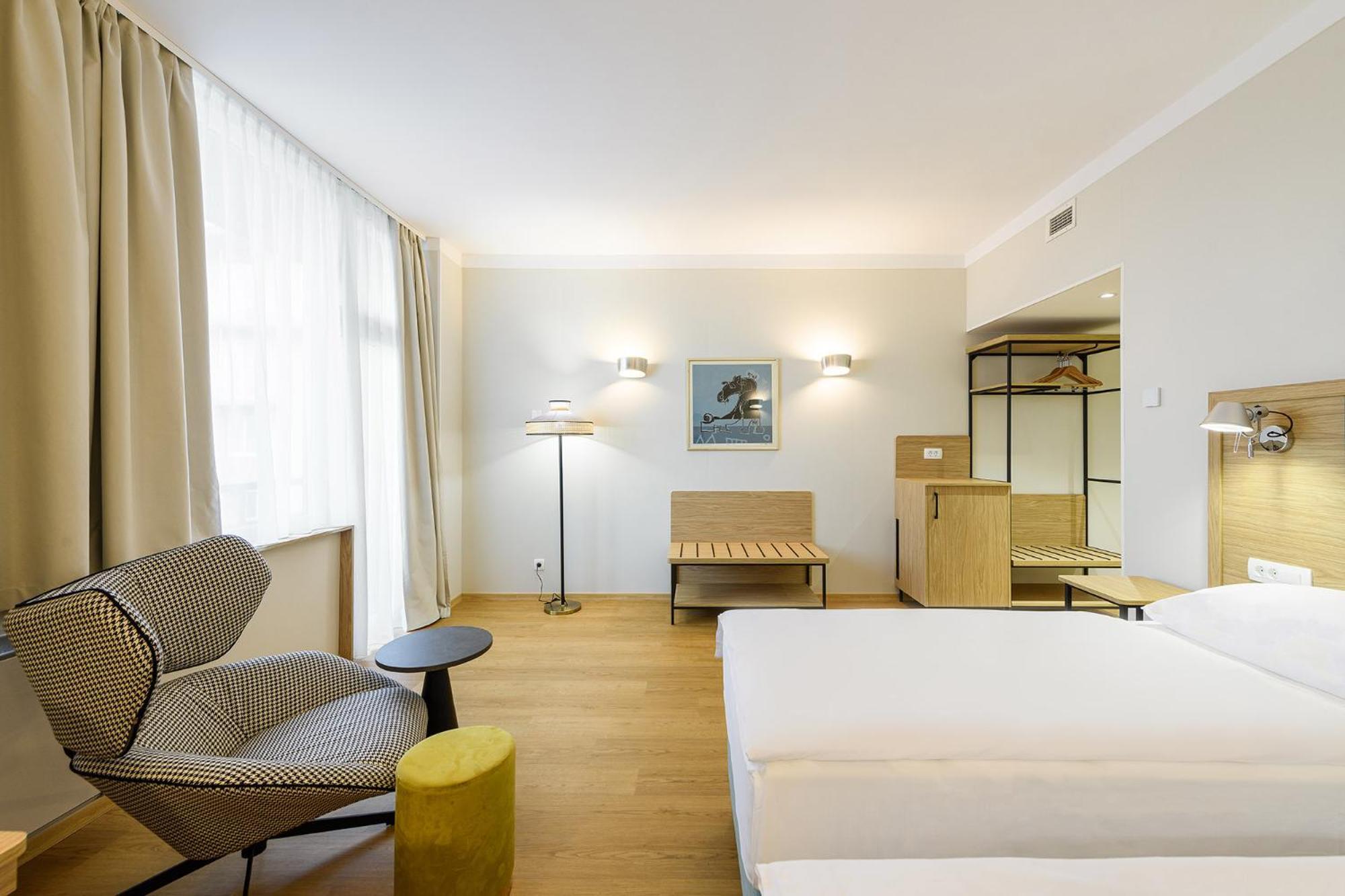 Superior Double or Twin Room Castle View