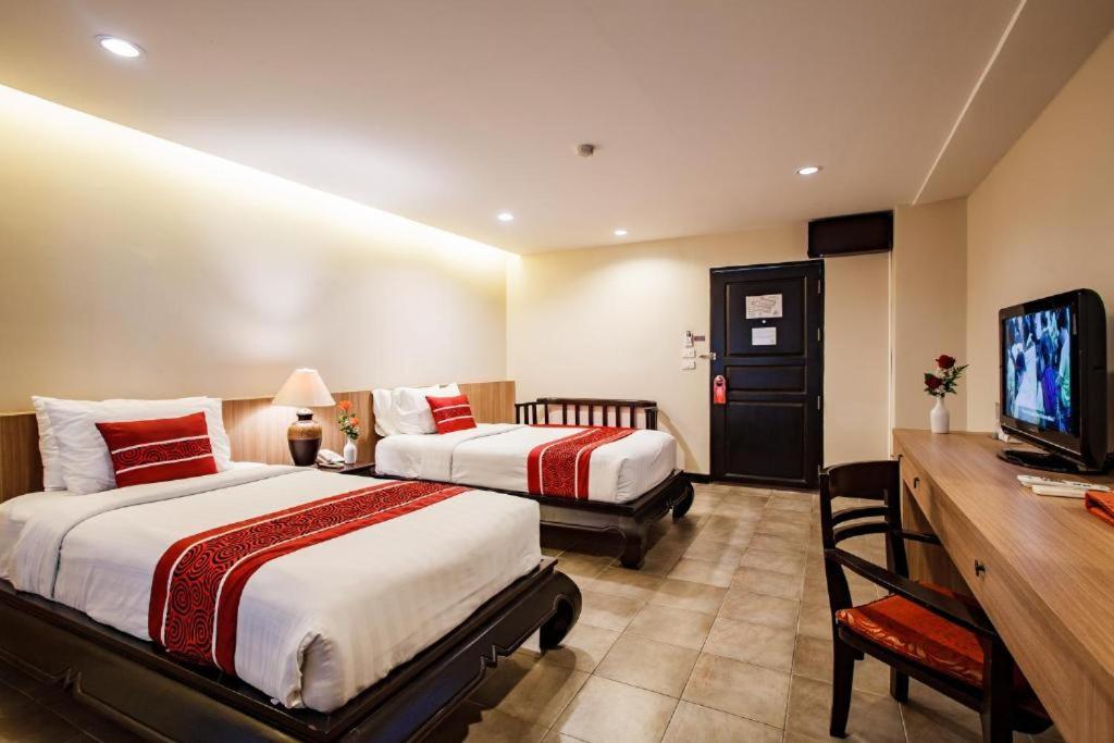 Deluxe Twin Room