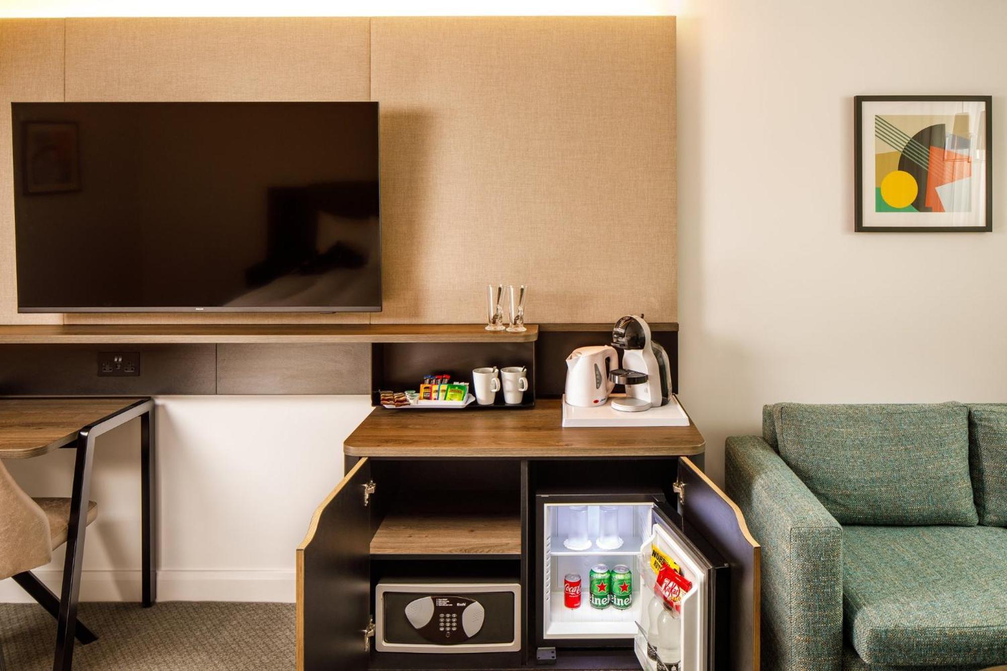 Premium Super King Room Balcony