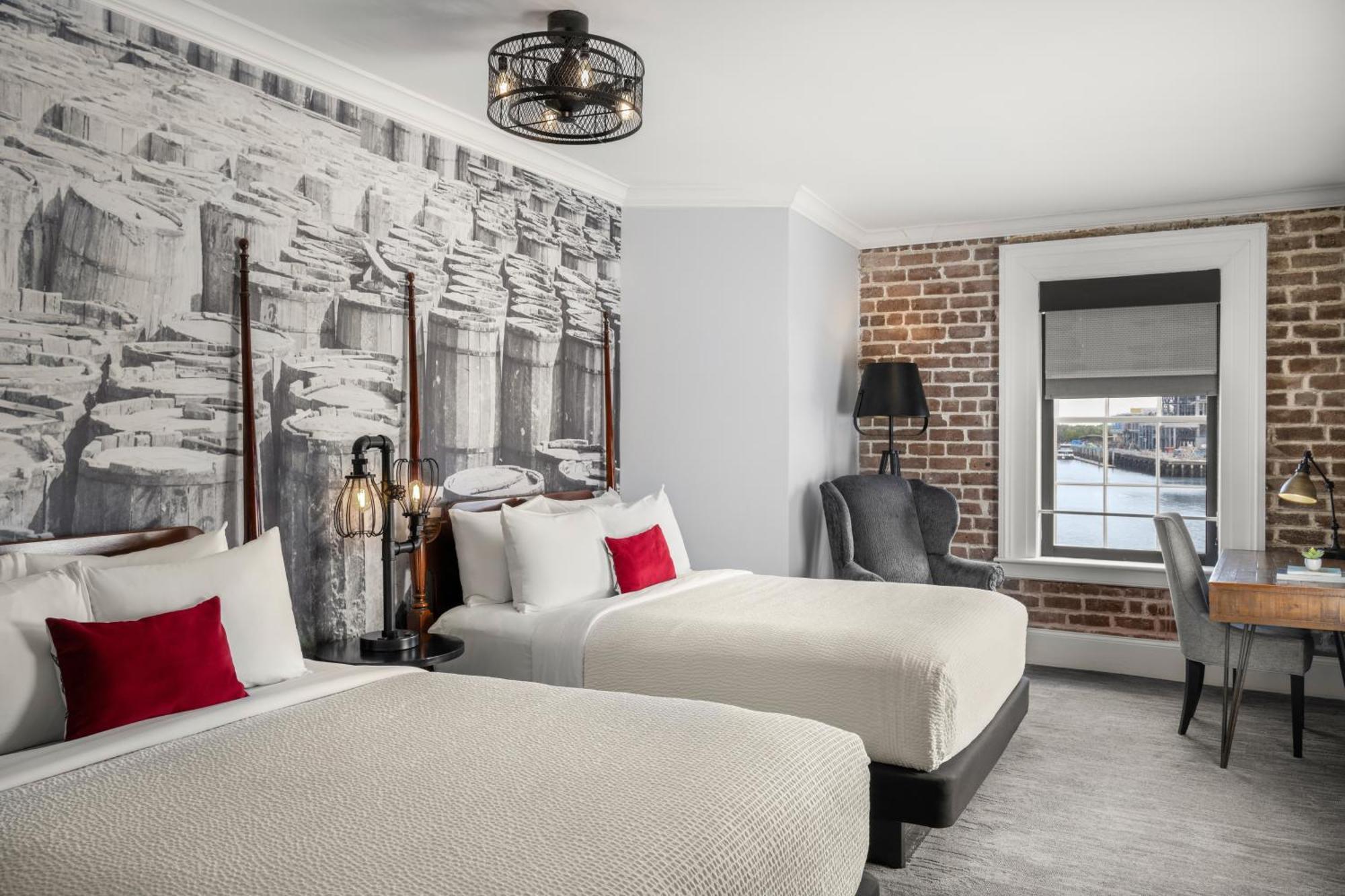 Queen Room Two Queen Beds Riverview