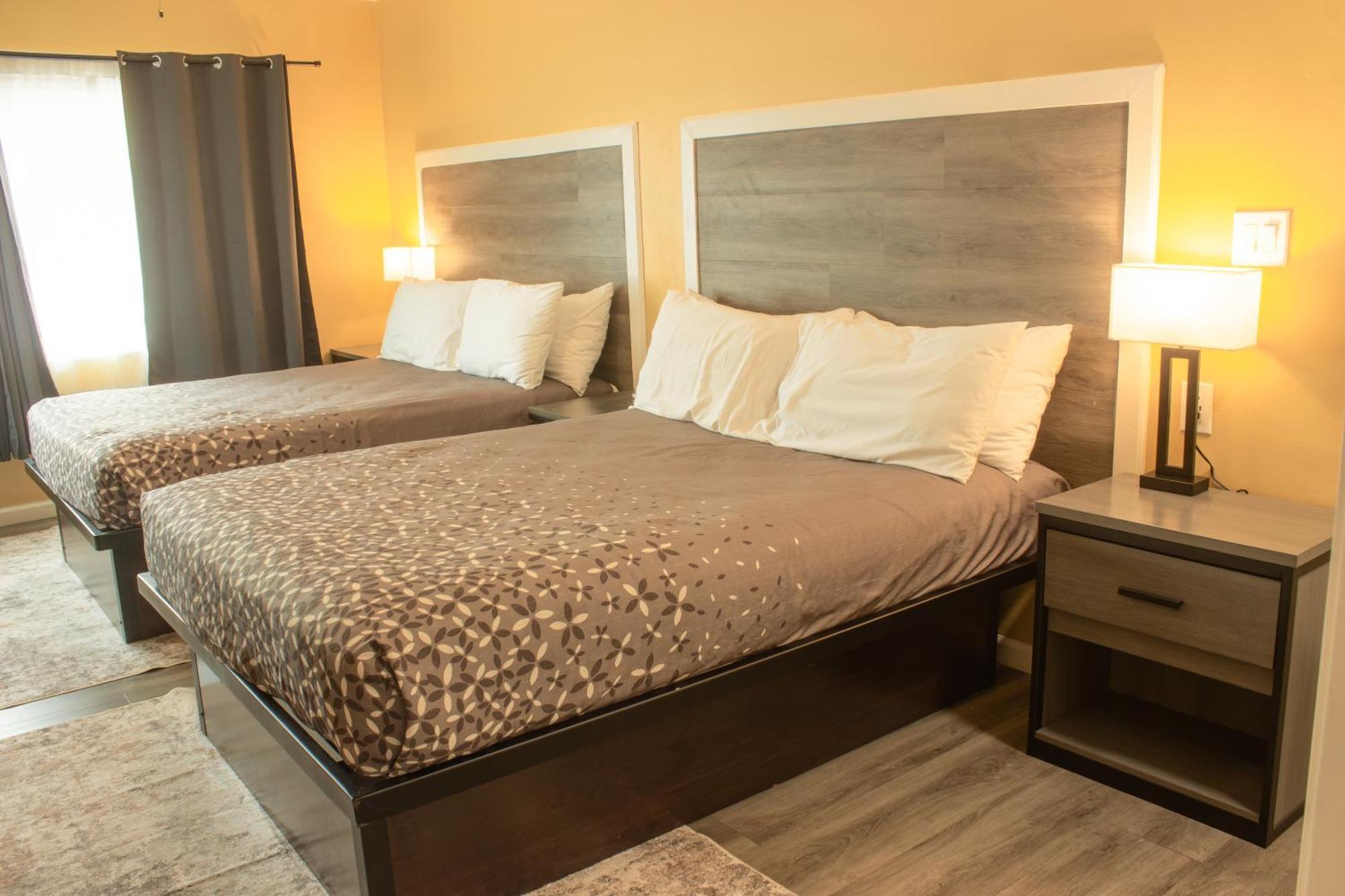Queen Room Two Queen Beds