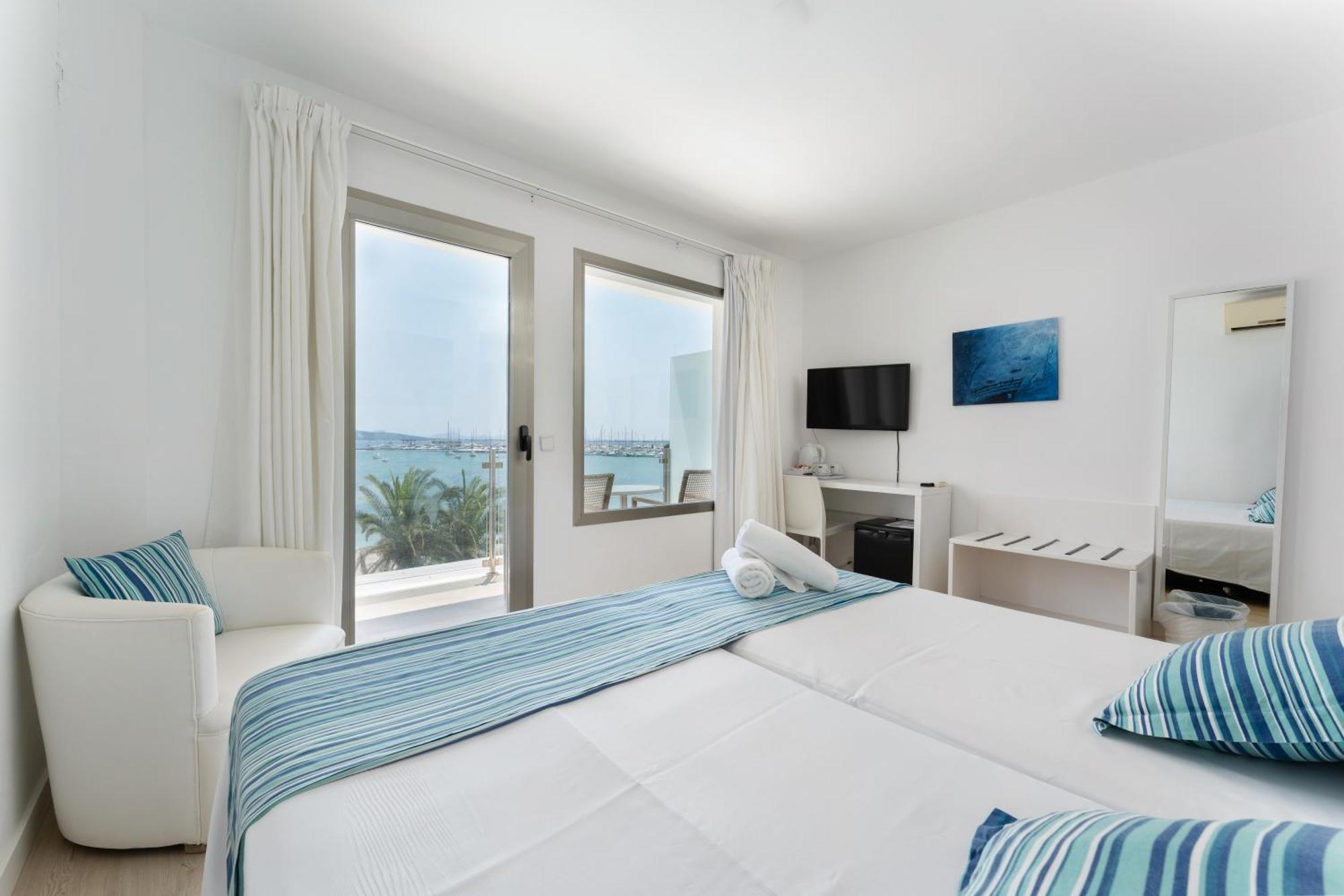 Twin Room Sea View Balcony
