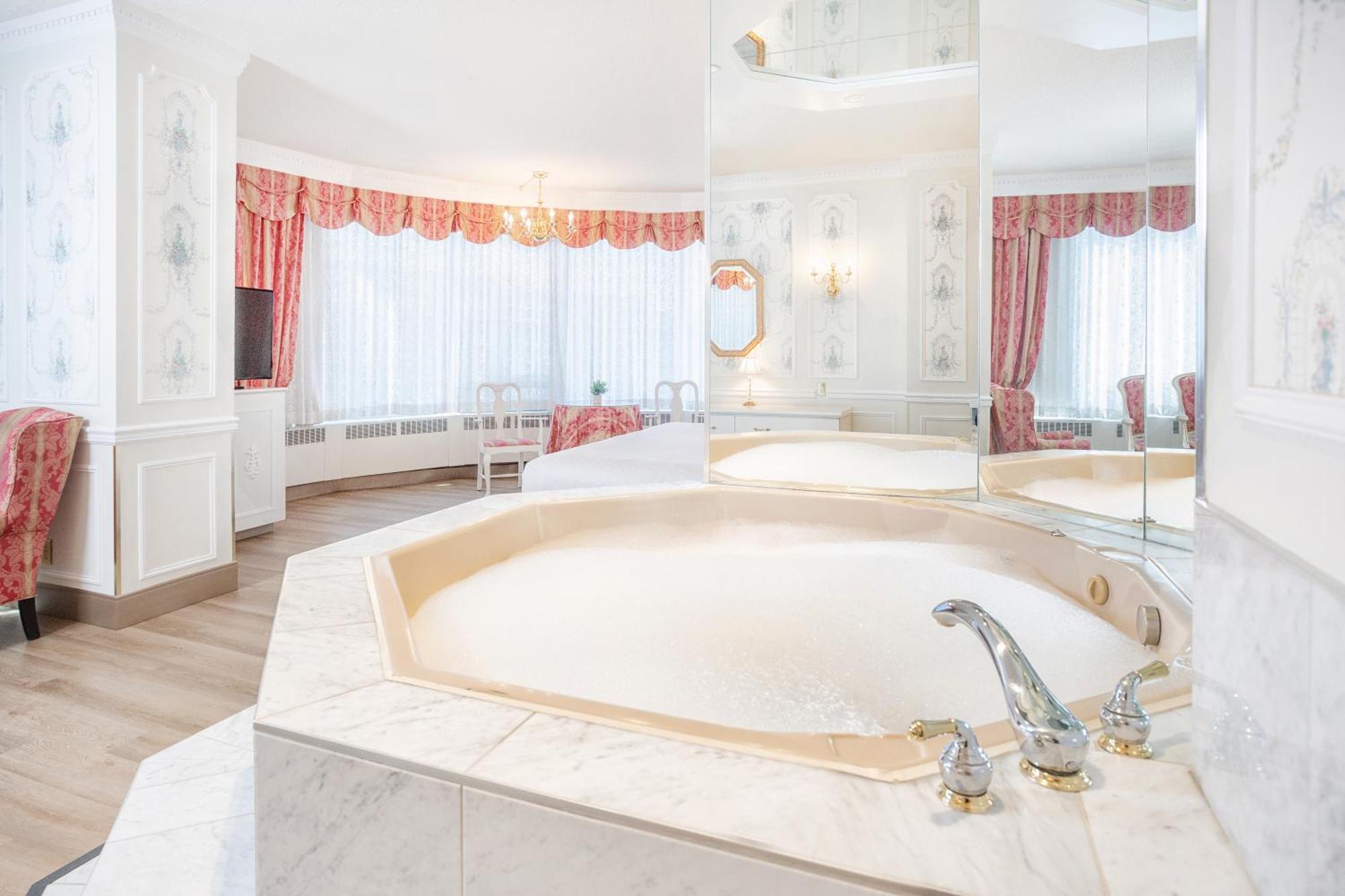 Imperial Theme Room