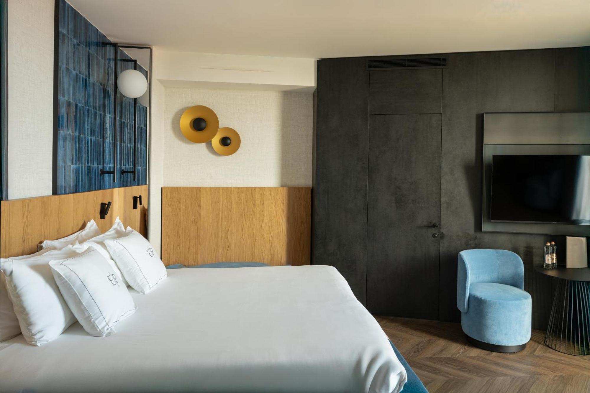 Double or Twin Room Sea View