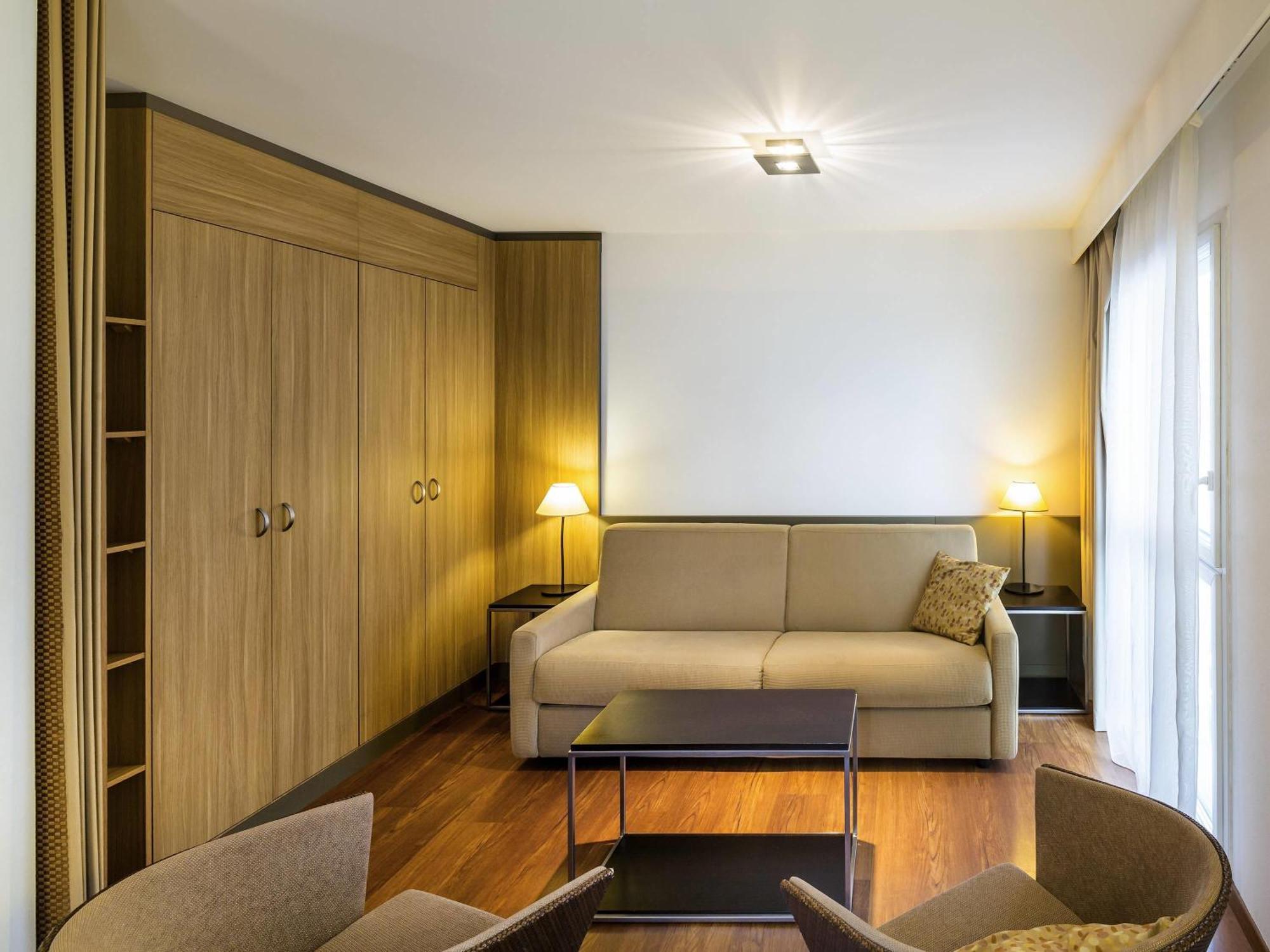Studio 1 Double Bed 1 Sofa Bed