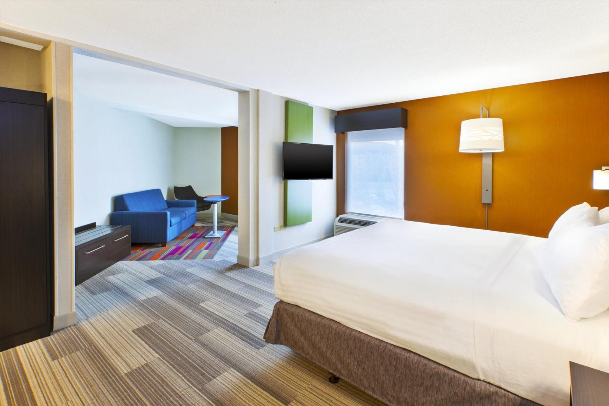 One-Bedroom King Suite