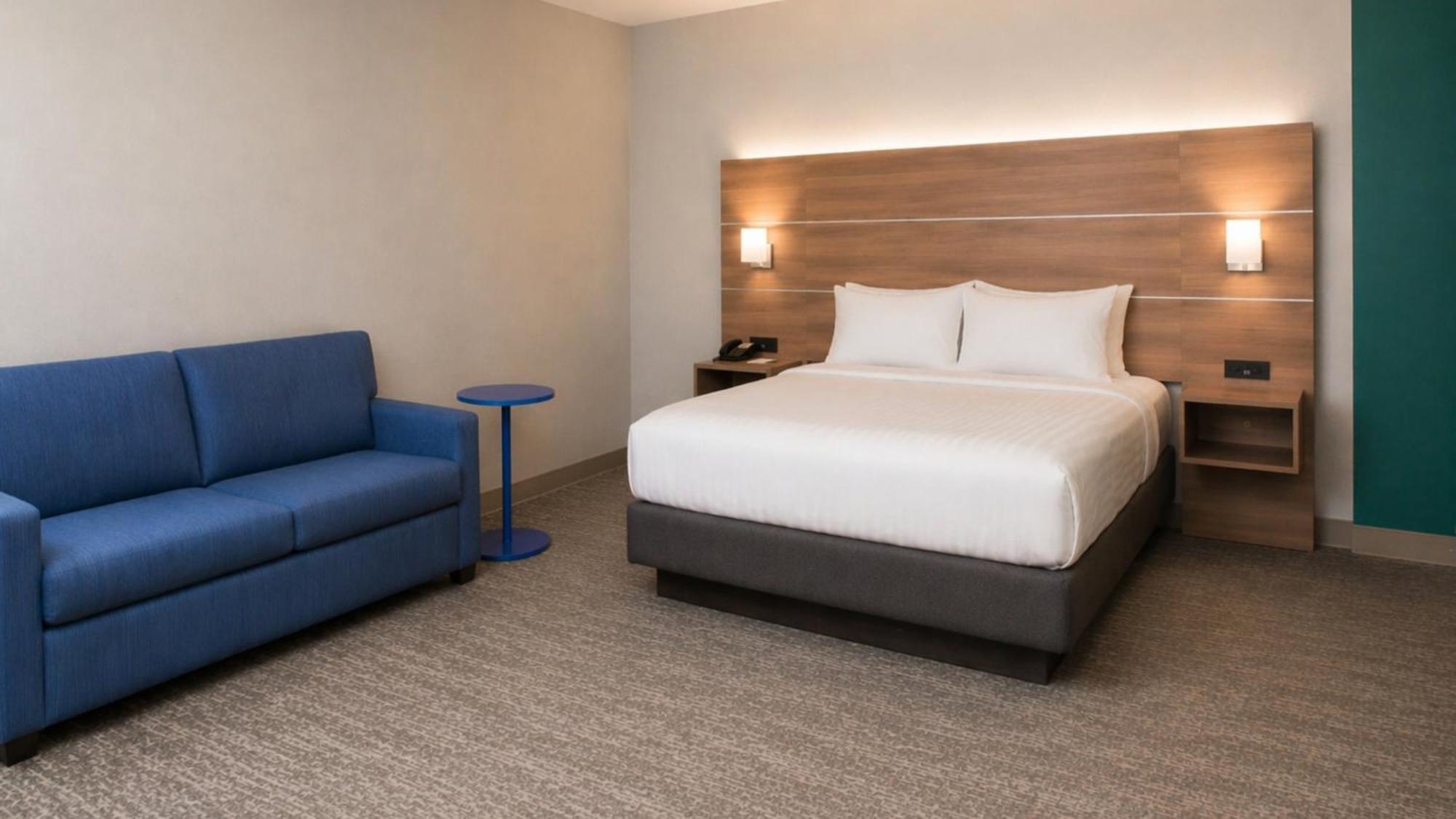 Premium King Room
