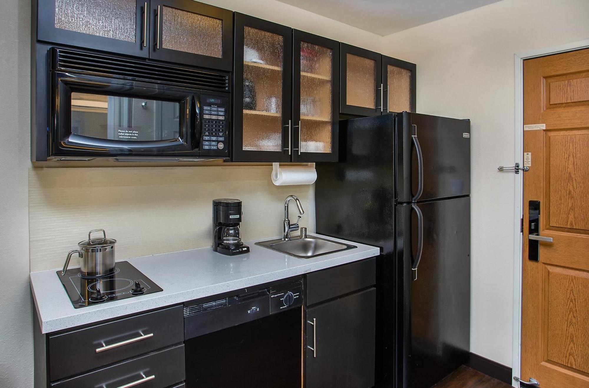Queen Studio Suite