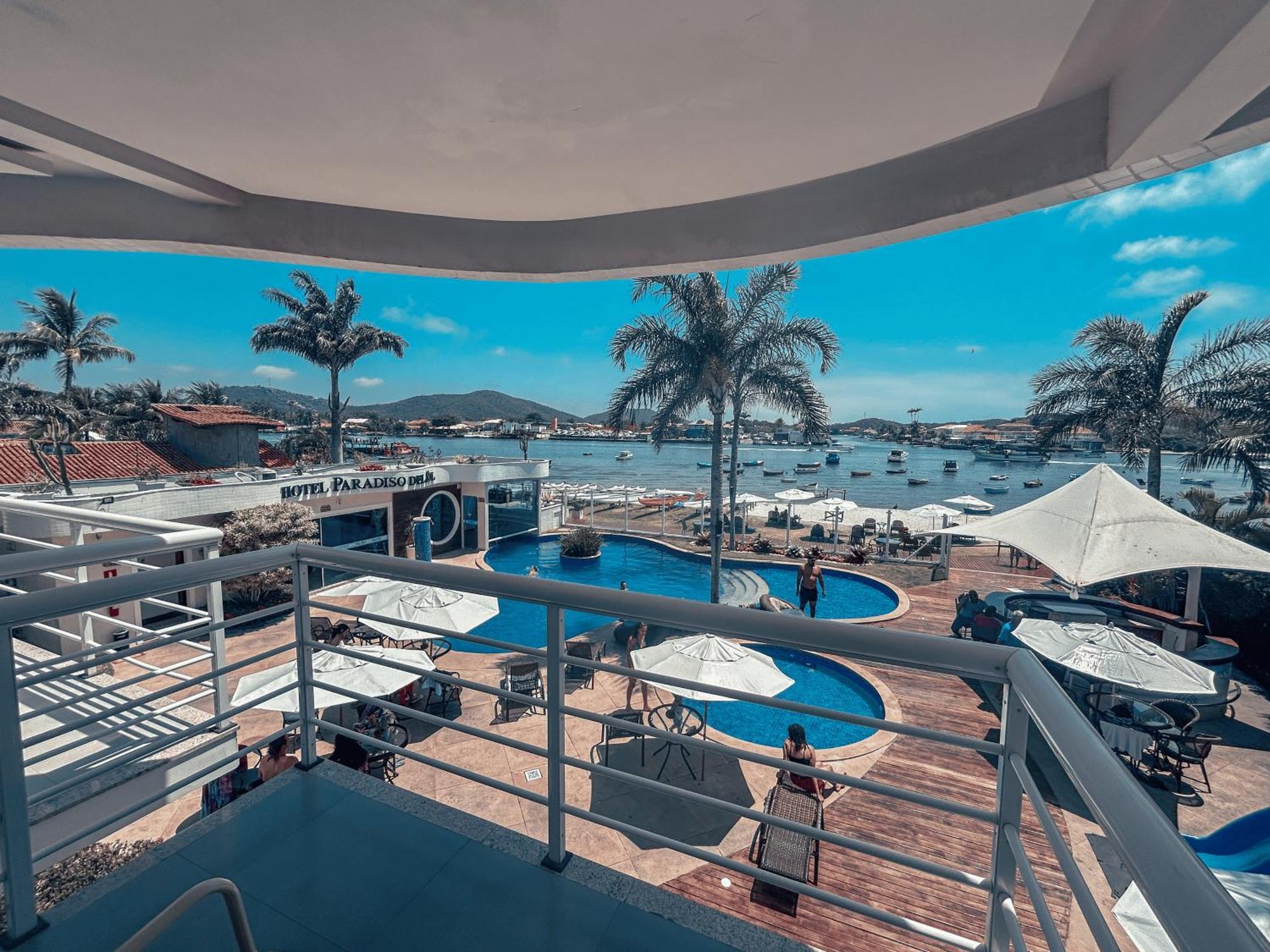 Suite Pool View