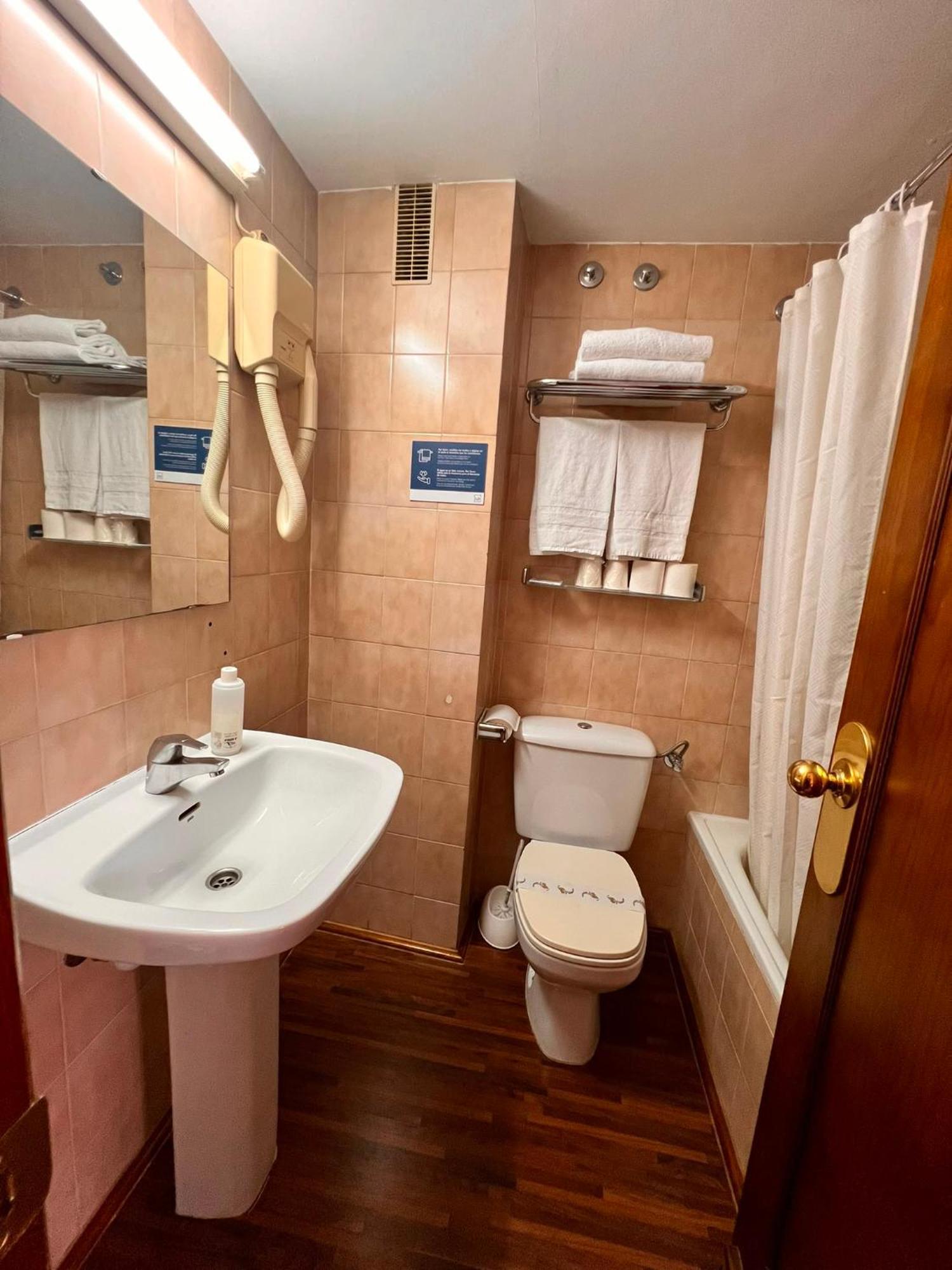 Economy Double or Twin Room