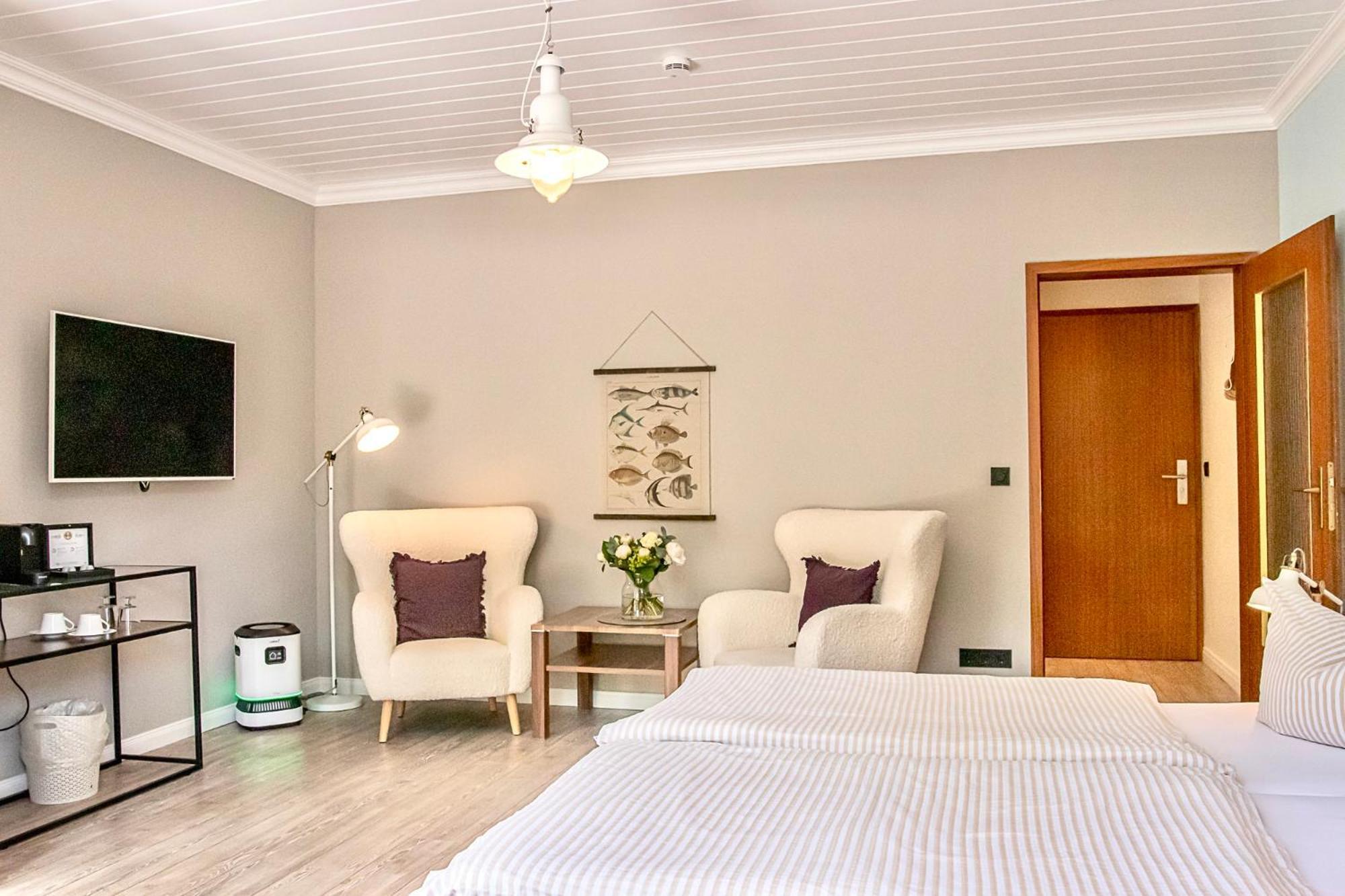 Classic Single Room