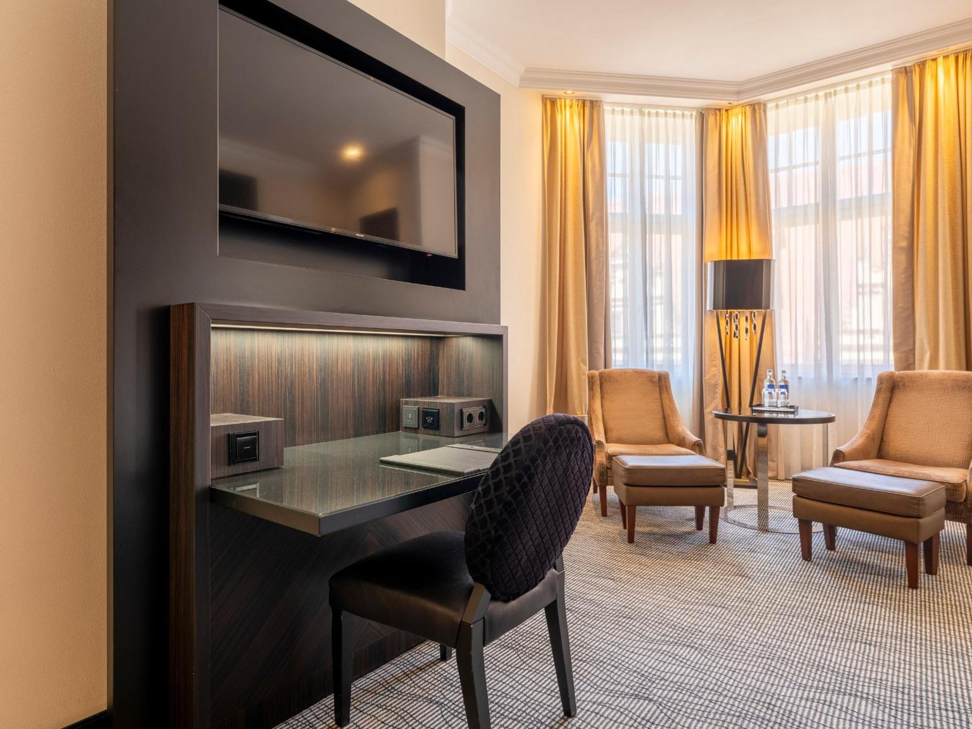 Grand Deluxe Double Room
