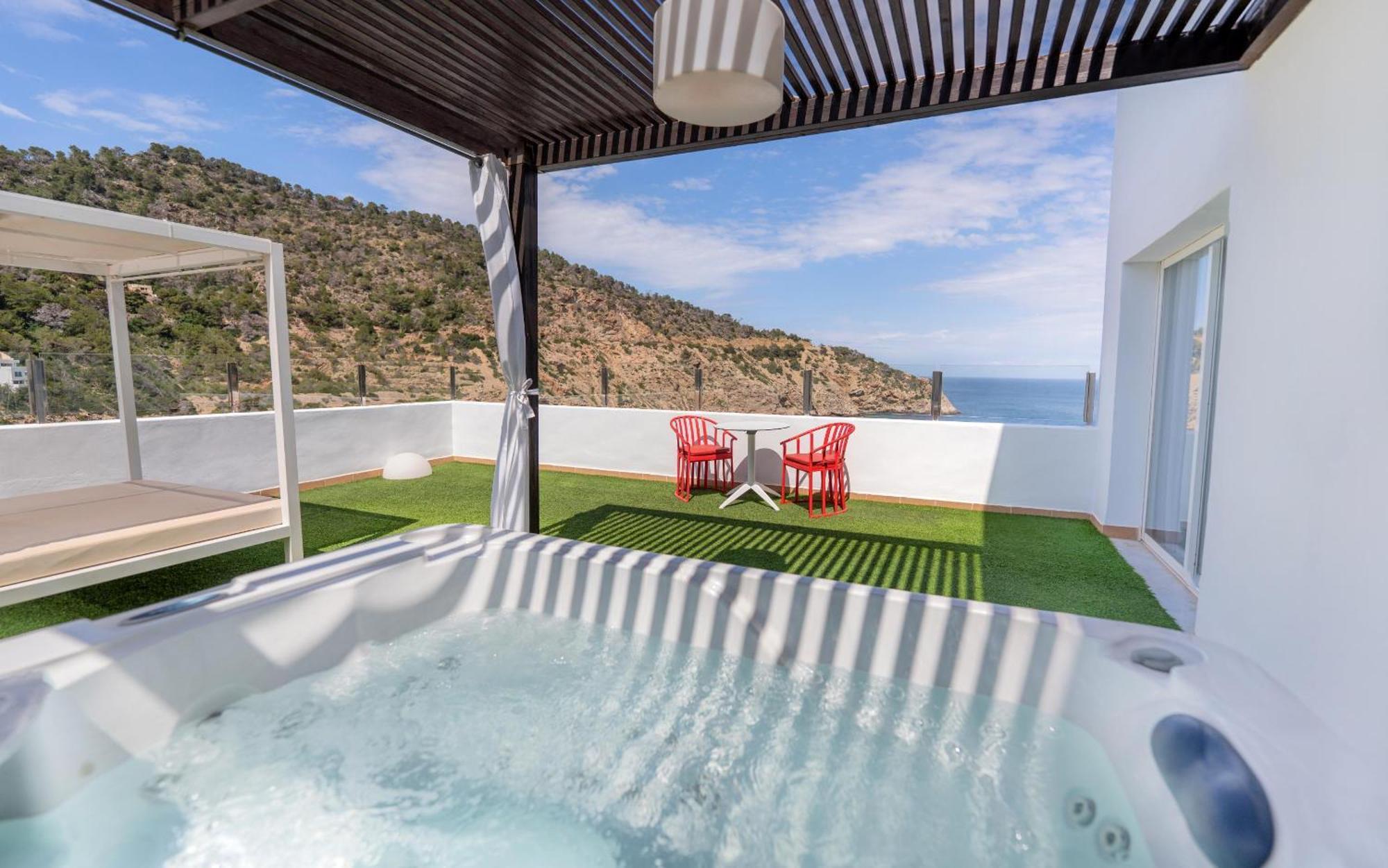 Superior Deluxe Double Room Panoramic Sea View
