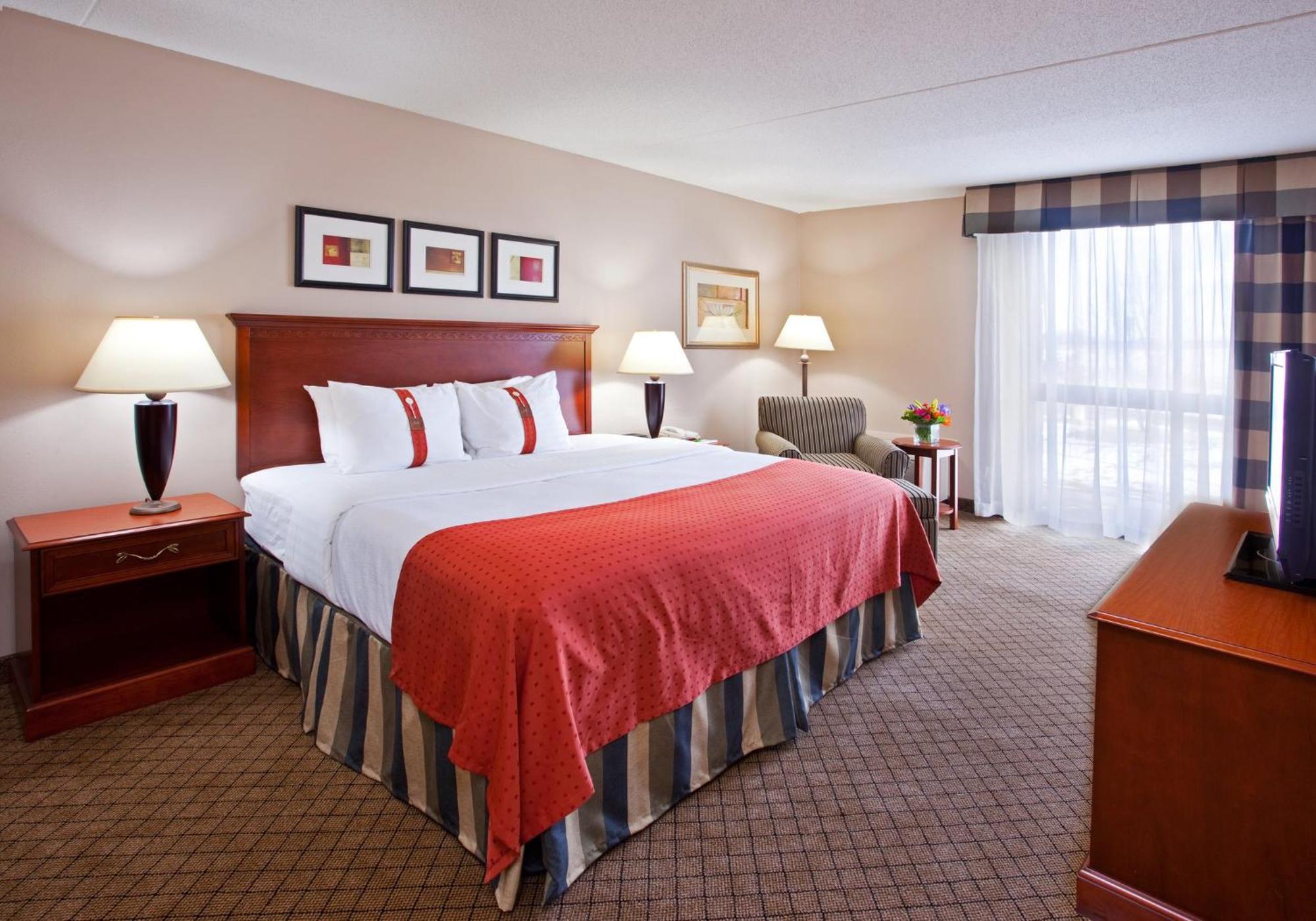 Standard King Room