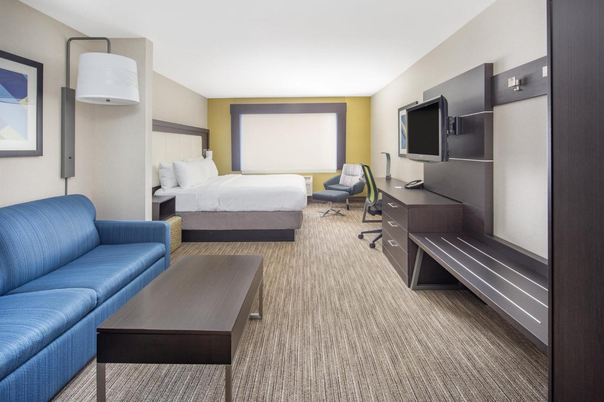 One-Bedroom Suite - Hearing Accessible
