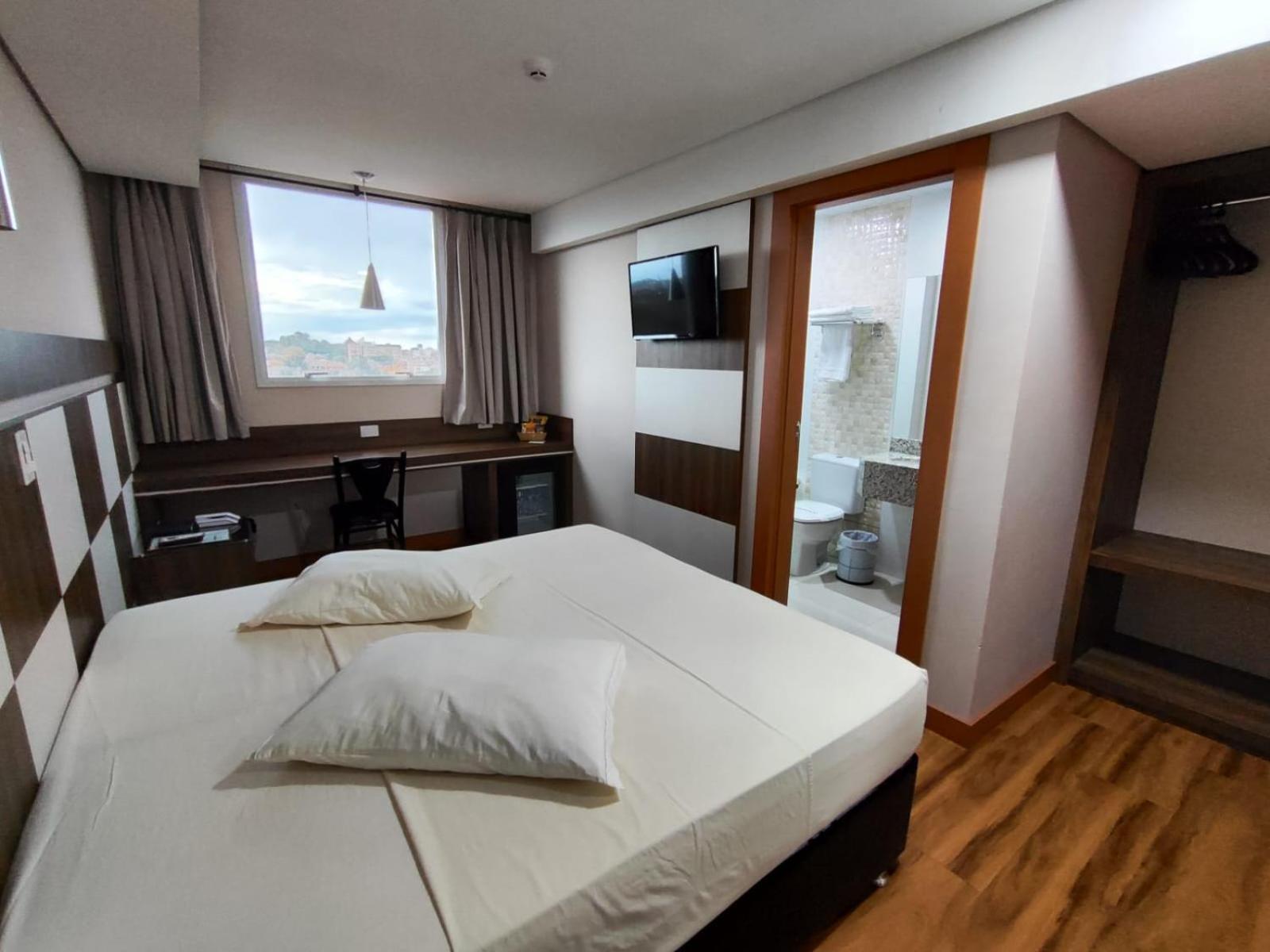 Large Double or Twin Room