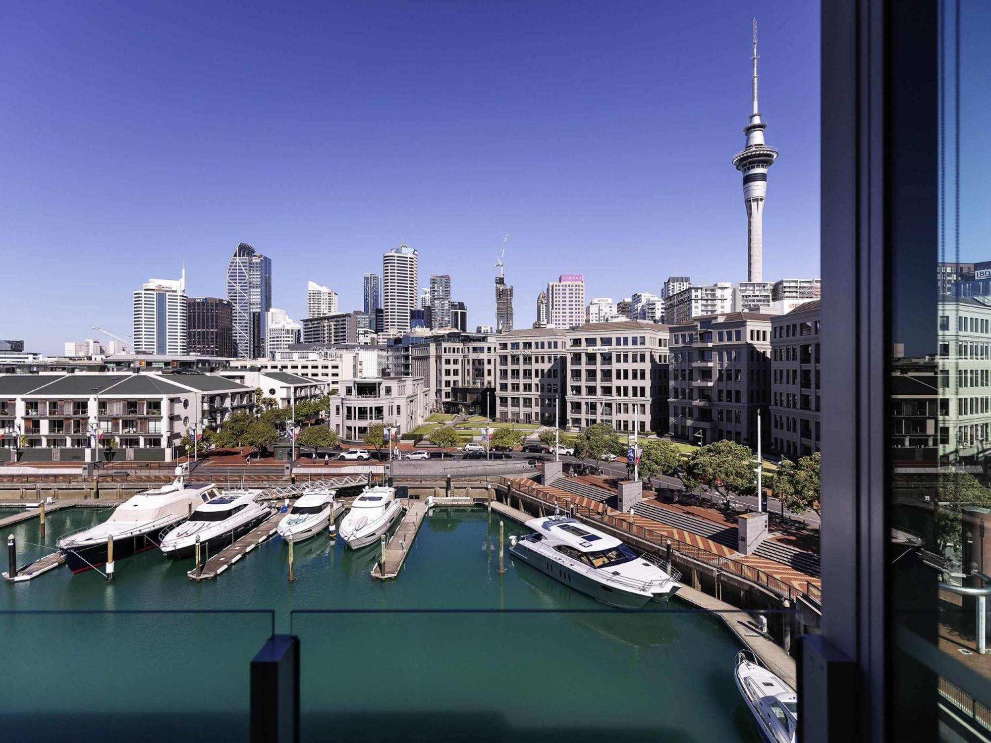 Luxury Marina Room Club Access