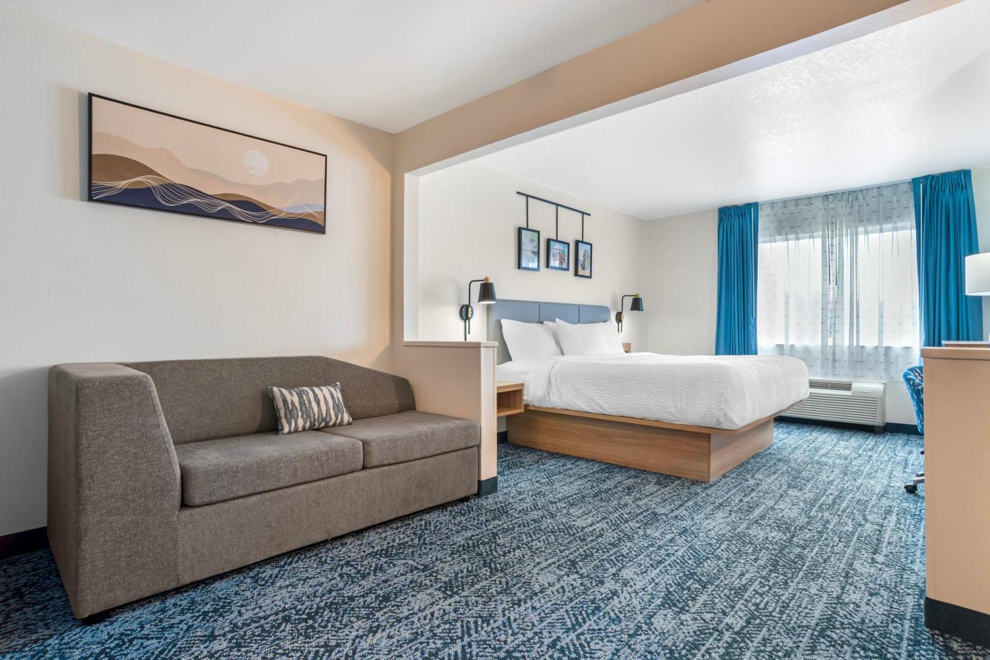 One Room Suite Non Smoking