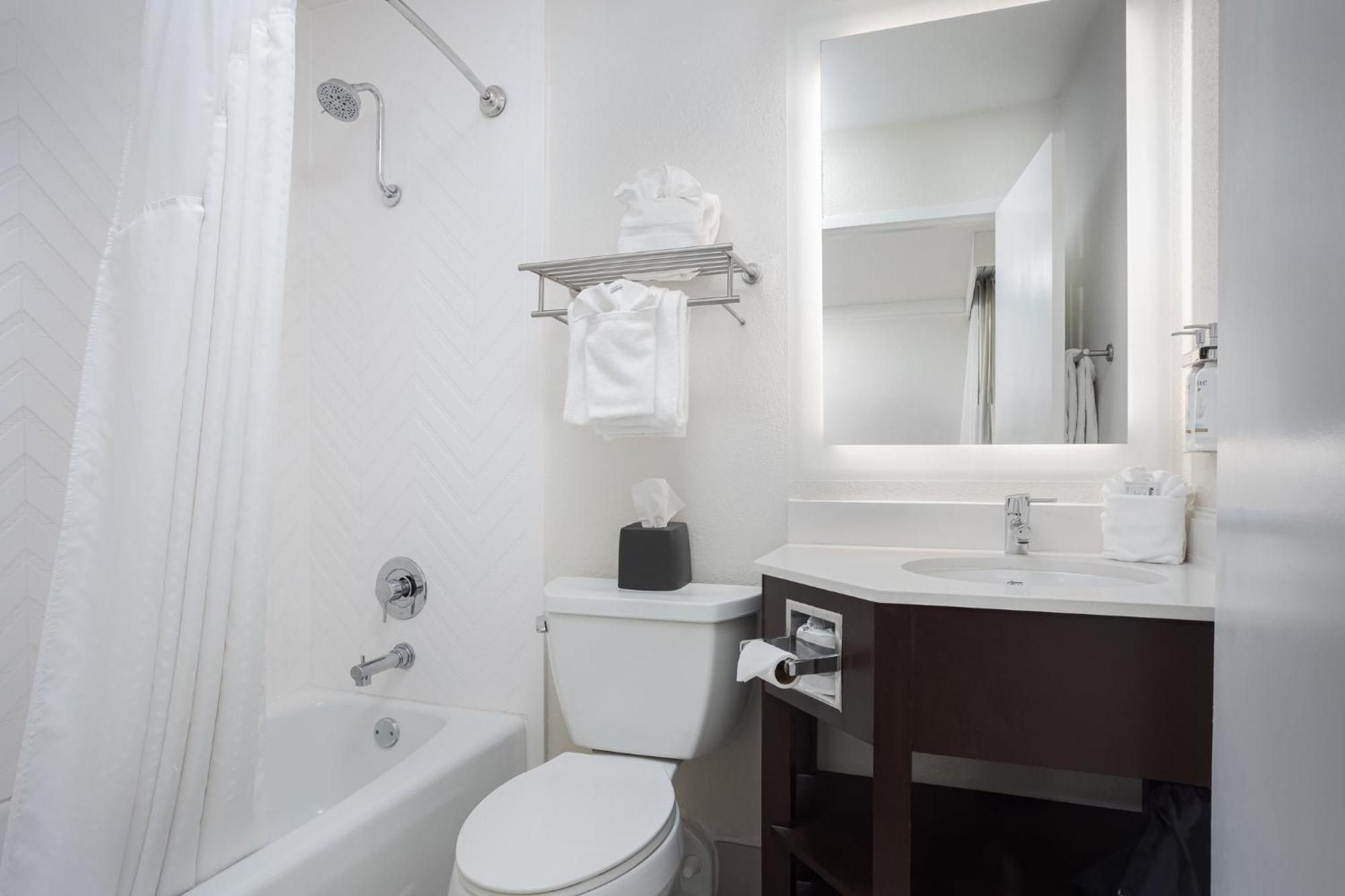 Standard King Room