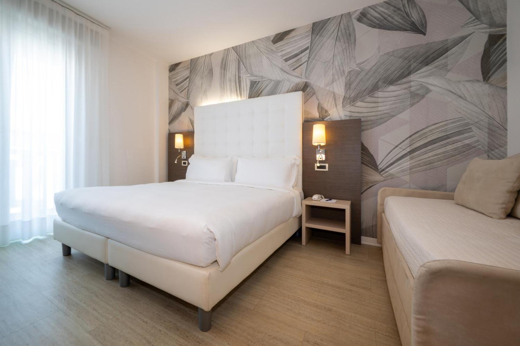 Triple Room Sea View