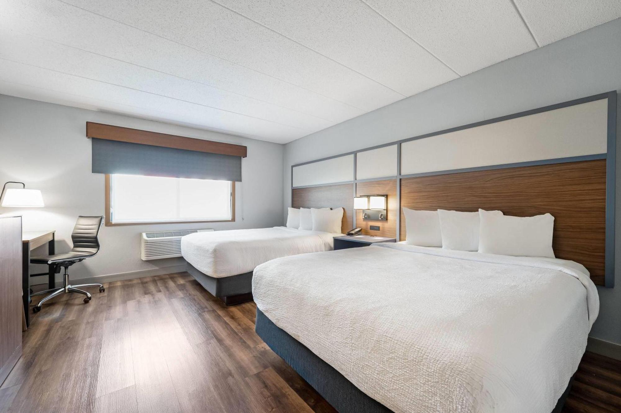 2 Queen Beds Pet-Friendly Room Non-Smoking