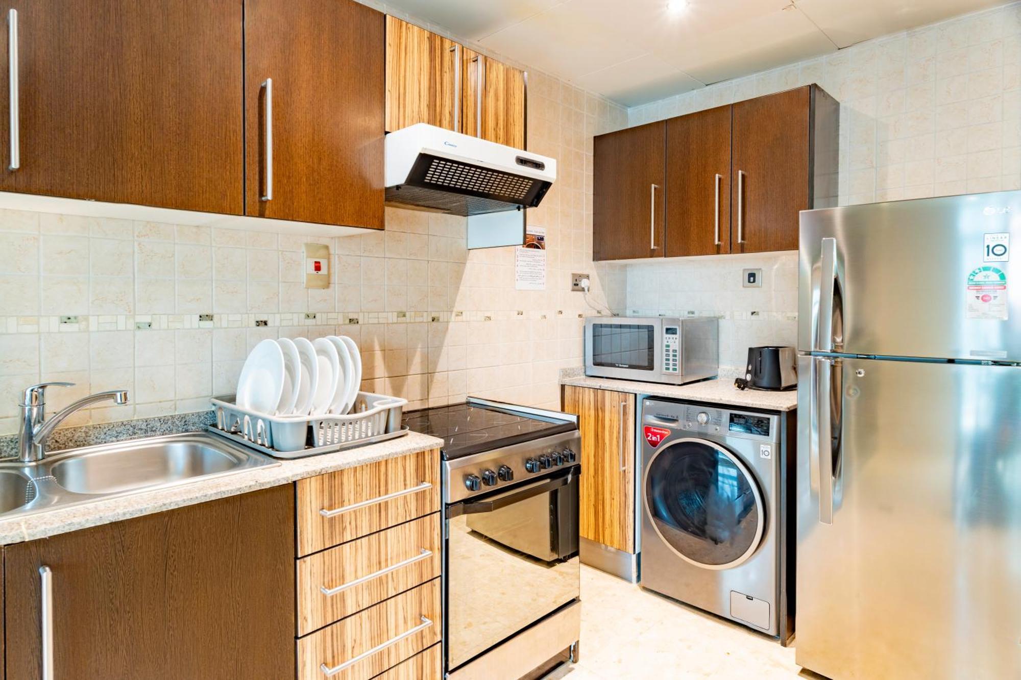 Deluxe One Bedroom Apartment