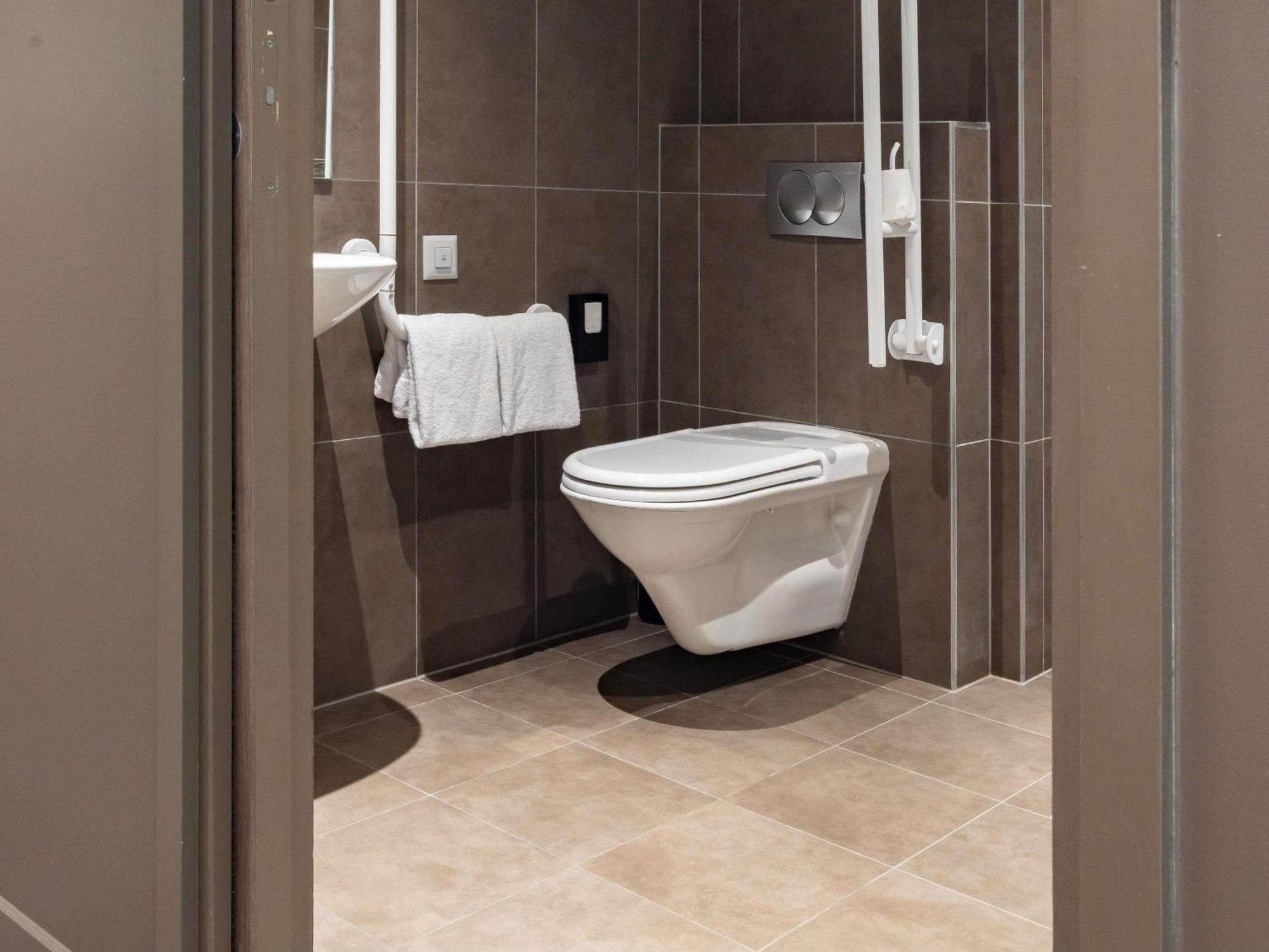 Superior Room Double Bed Disability Access