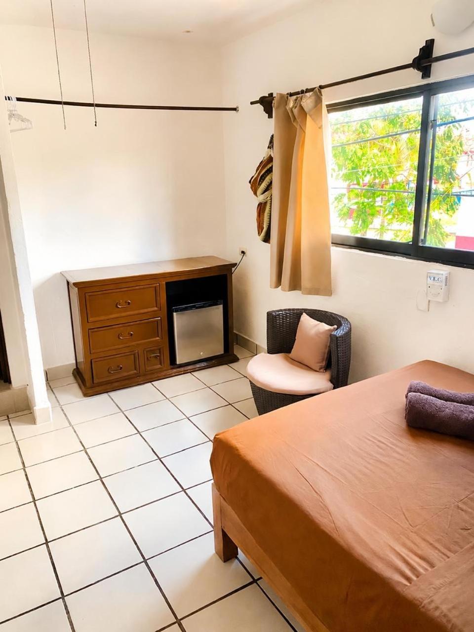 Family Room Private Bathroom