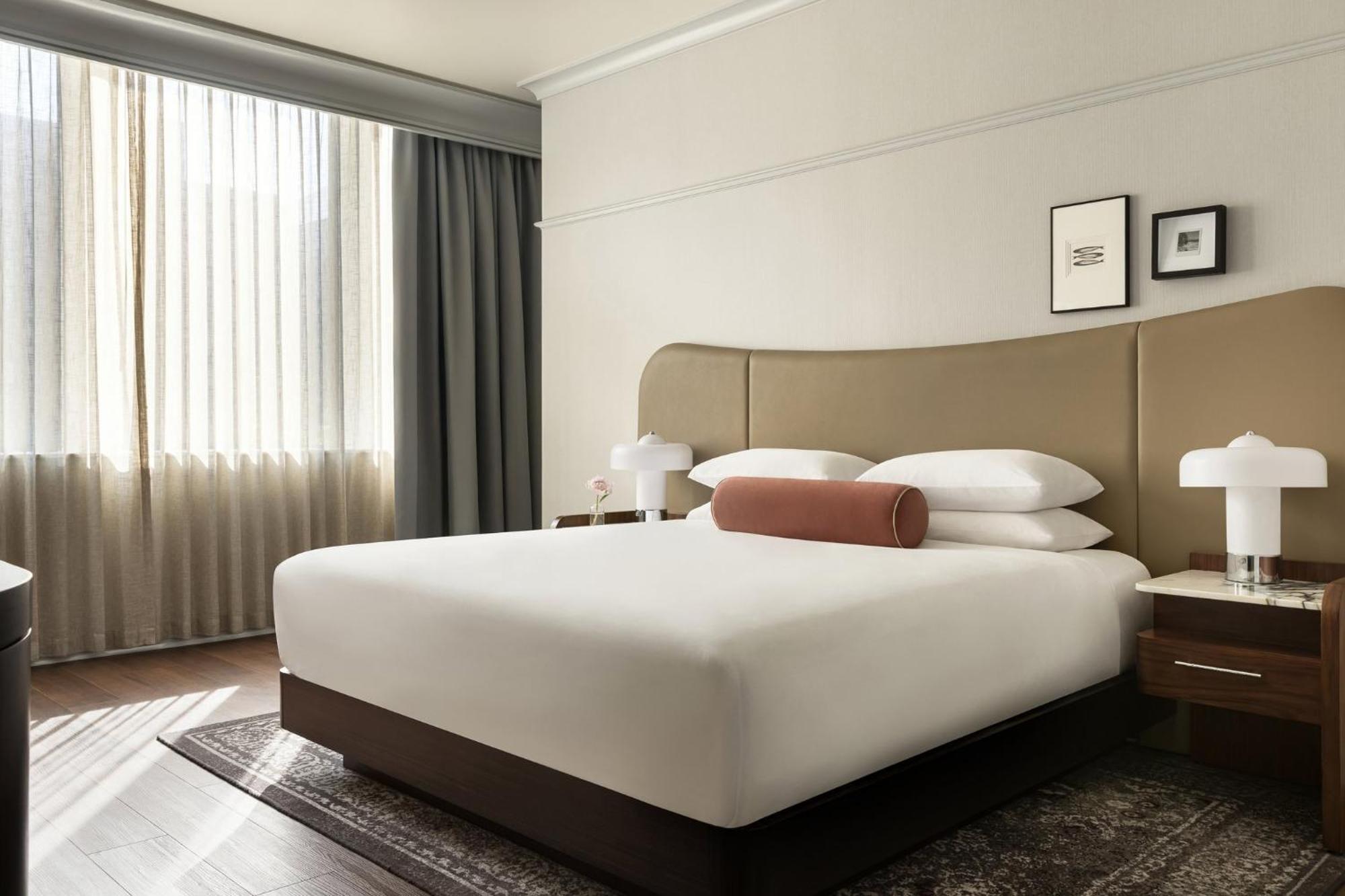 Premium King Room