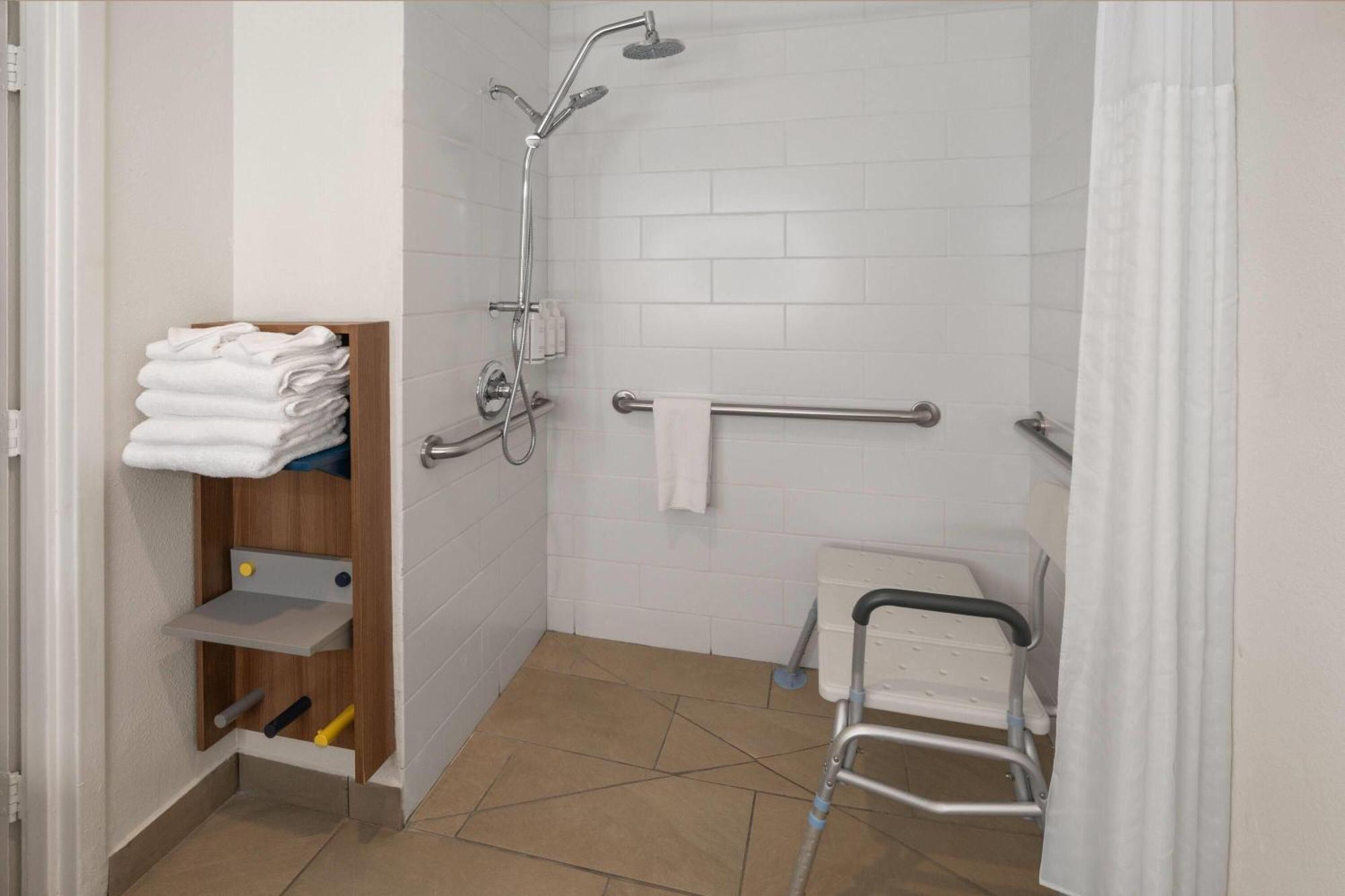 Queen Room Mobility Access or Non-Smoking