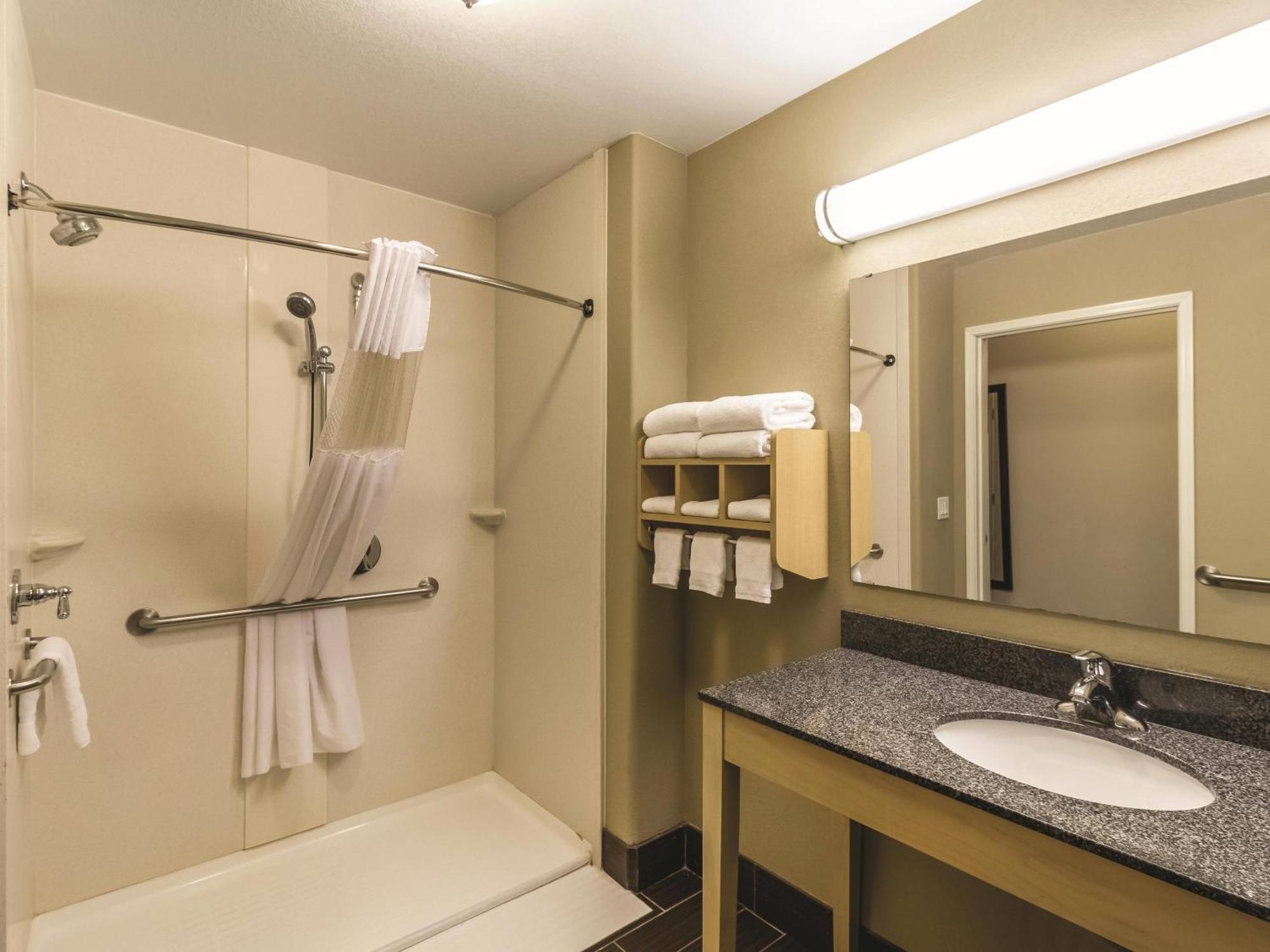 Queen Room Two Queen Beds Roll Shower Hearing Mobility Accessible or Non-Smoking